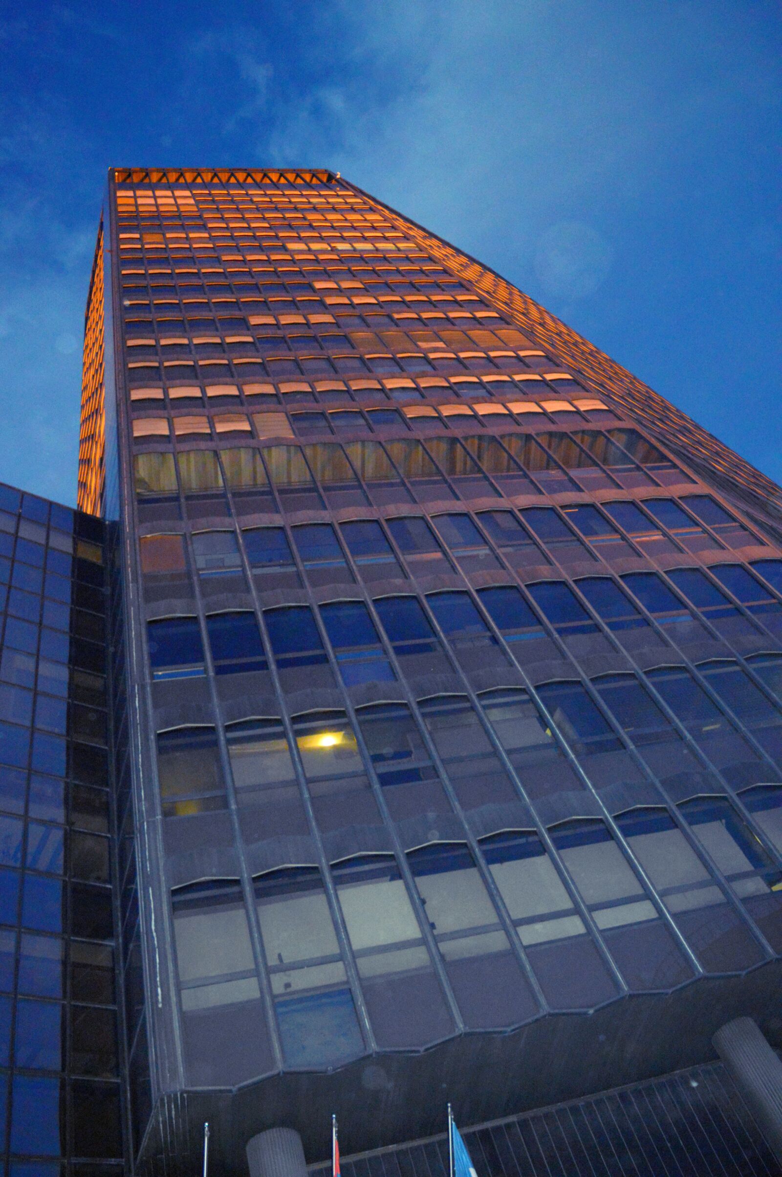 Nikon D3200 sample photo. Tower, skyscraper, urban photography