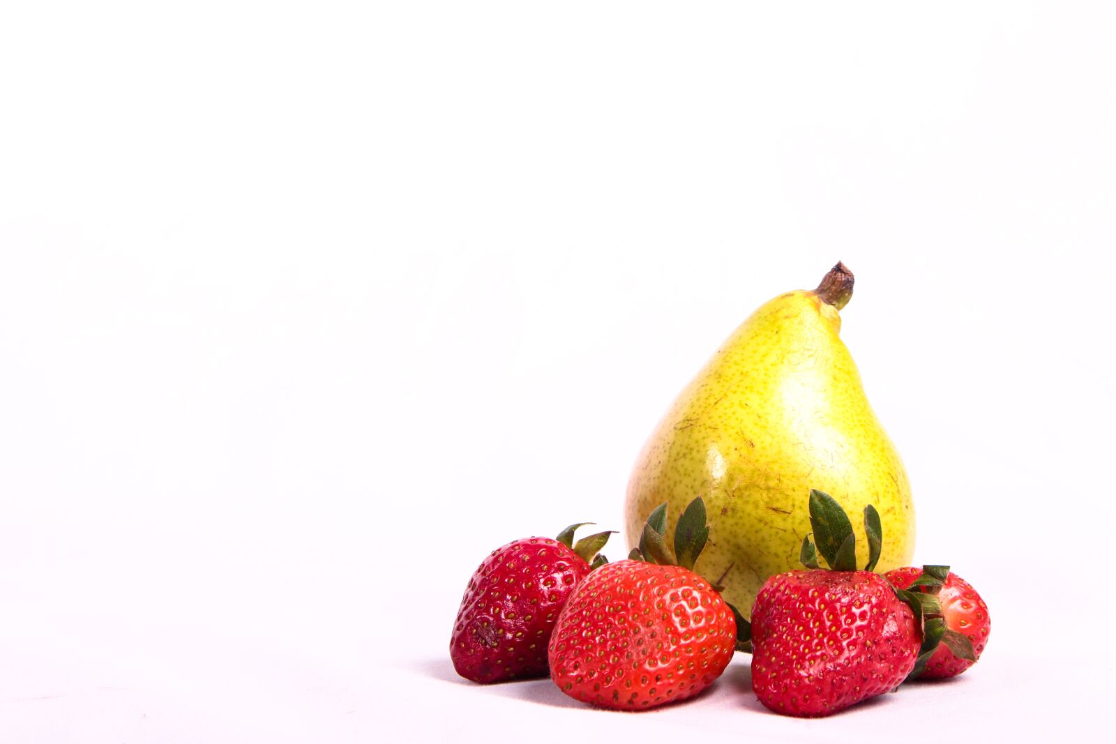 Canon EOS 700D (EOS Rebel T5i / EOS Kiss X7i) sample photo. Fruit, strawberries, red photography