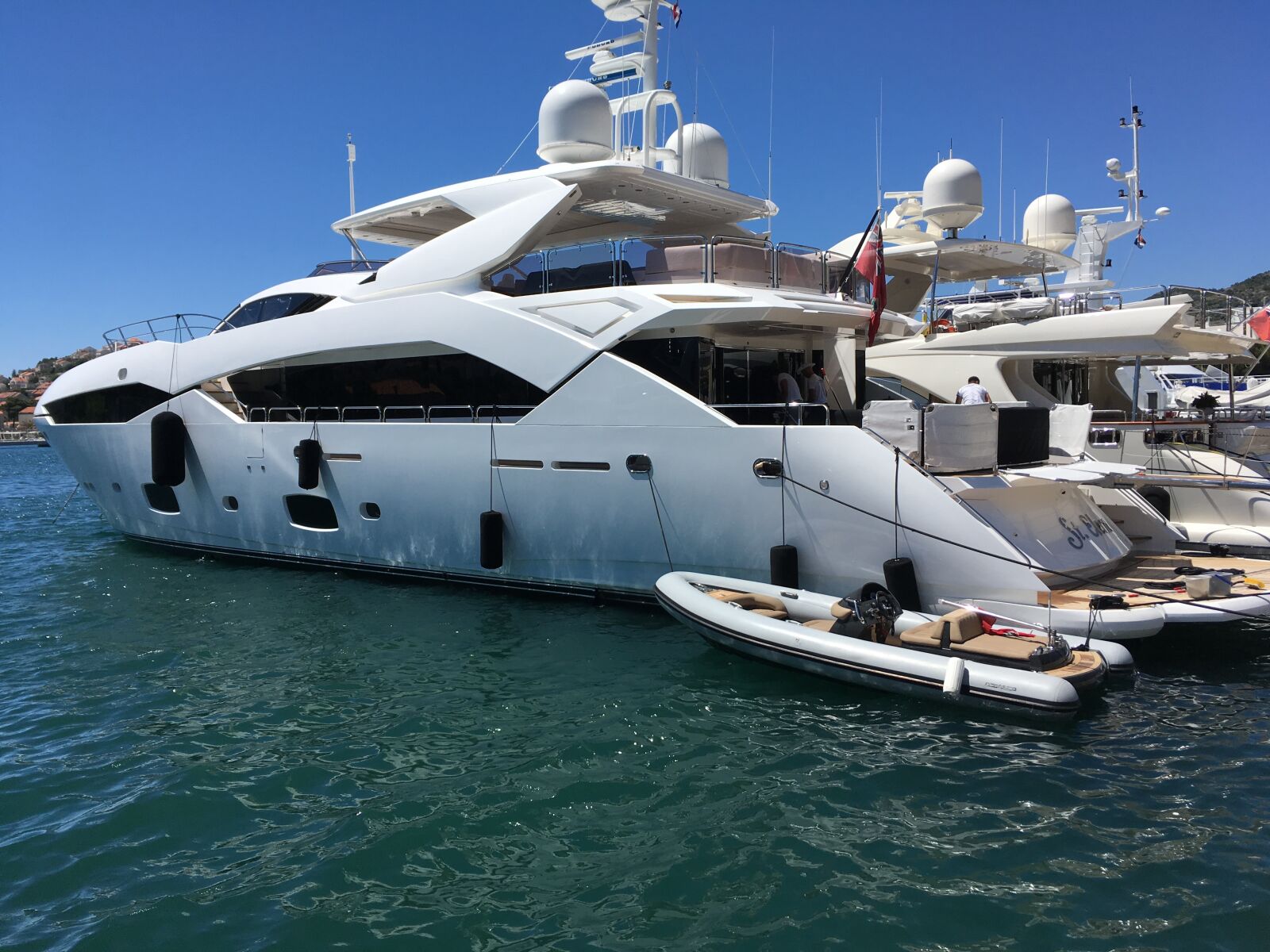 Apple iPhone SE sample photo. Marina, yacht, anchorage photography
