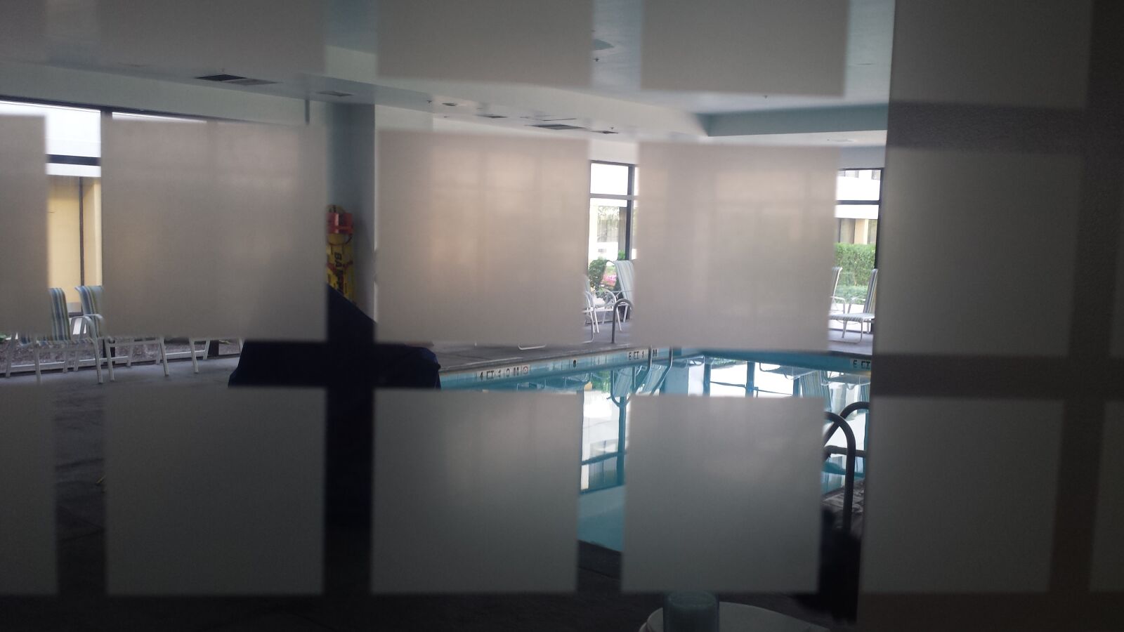 Samsung Galaxy S4 sample photo. Pool, windows, water photography