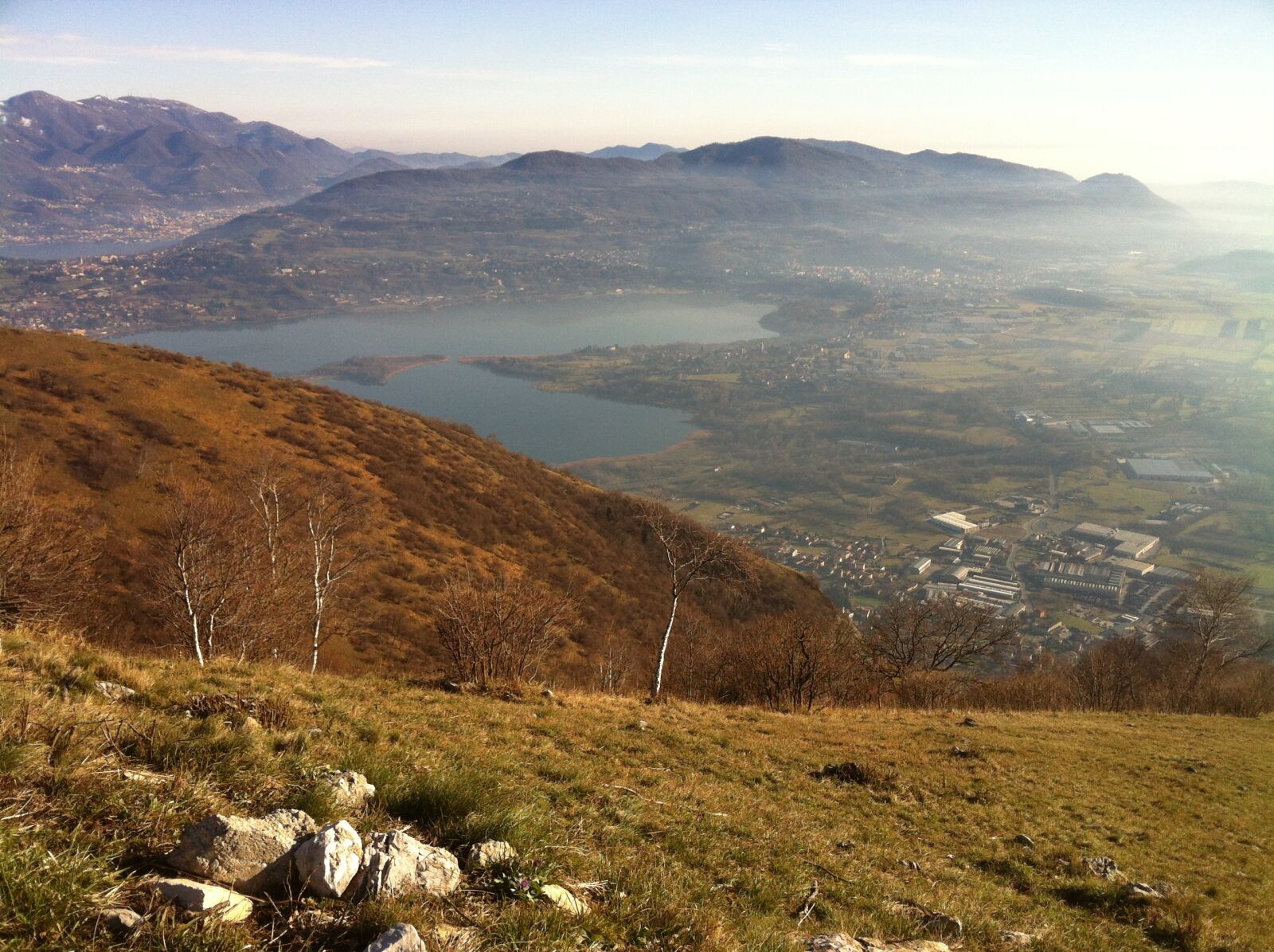 iPhone 4 back camera 3.85mm f/2.8 sample photo. View from monte barro photography