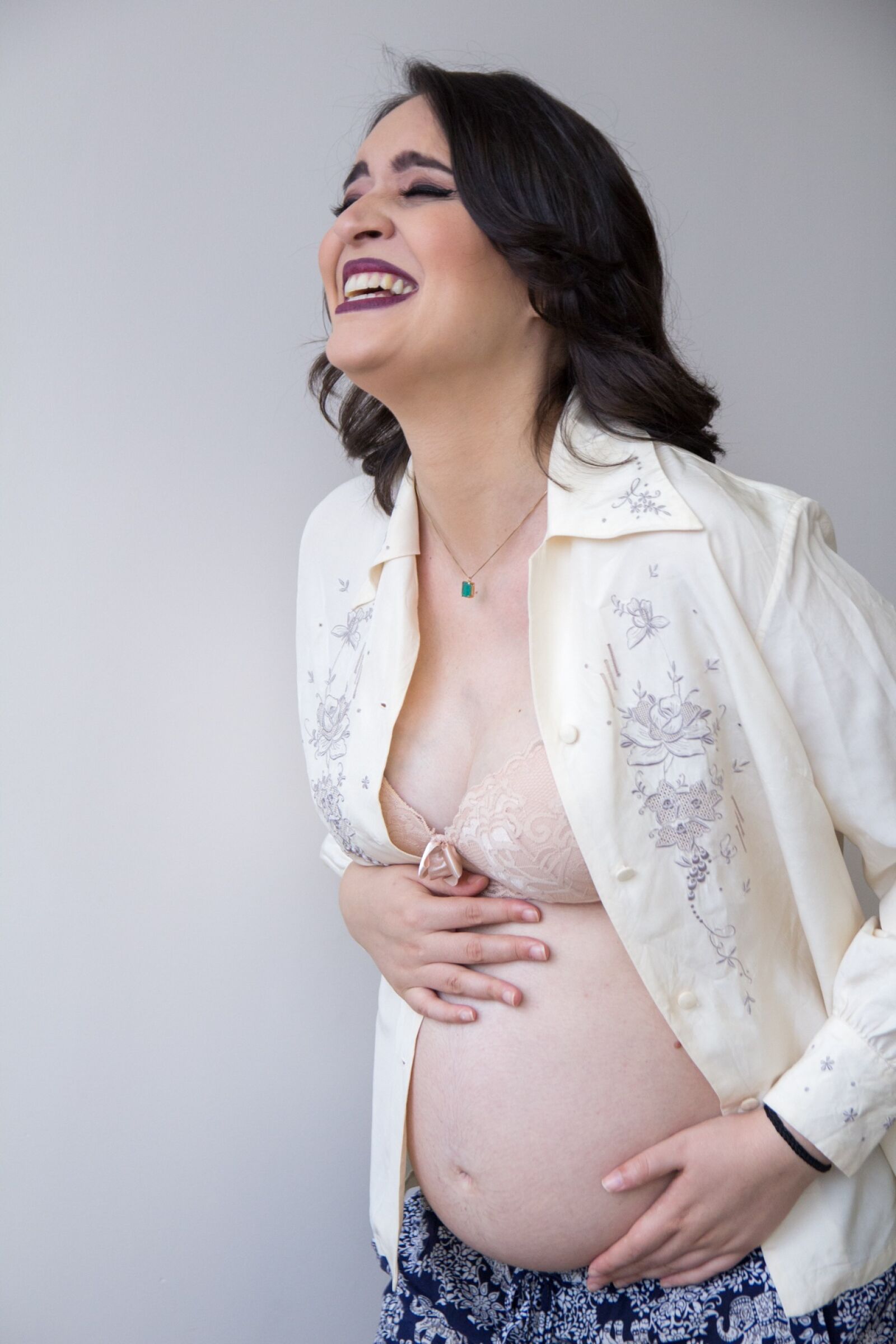 Canon EOS 1200D (EOS Rebel T5 / EOS Kiss X70 / EOS Hi) sample photo. Pregnant woman, pregnant, pregnancy photography
