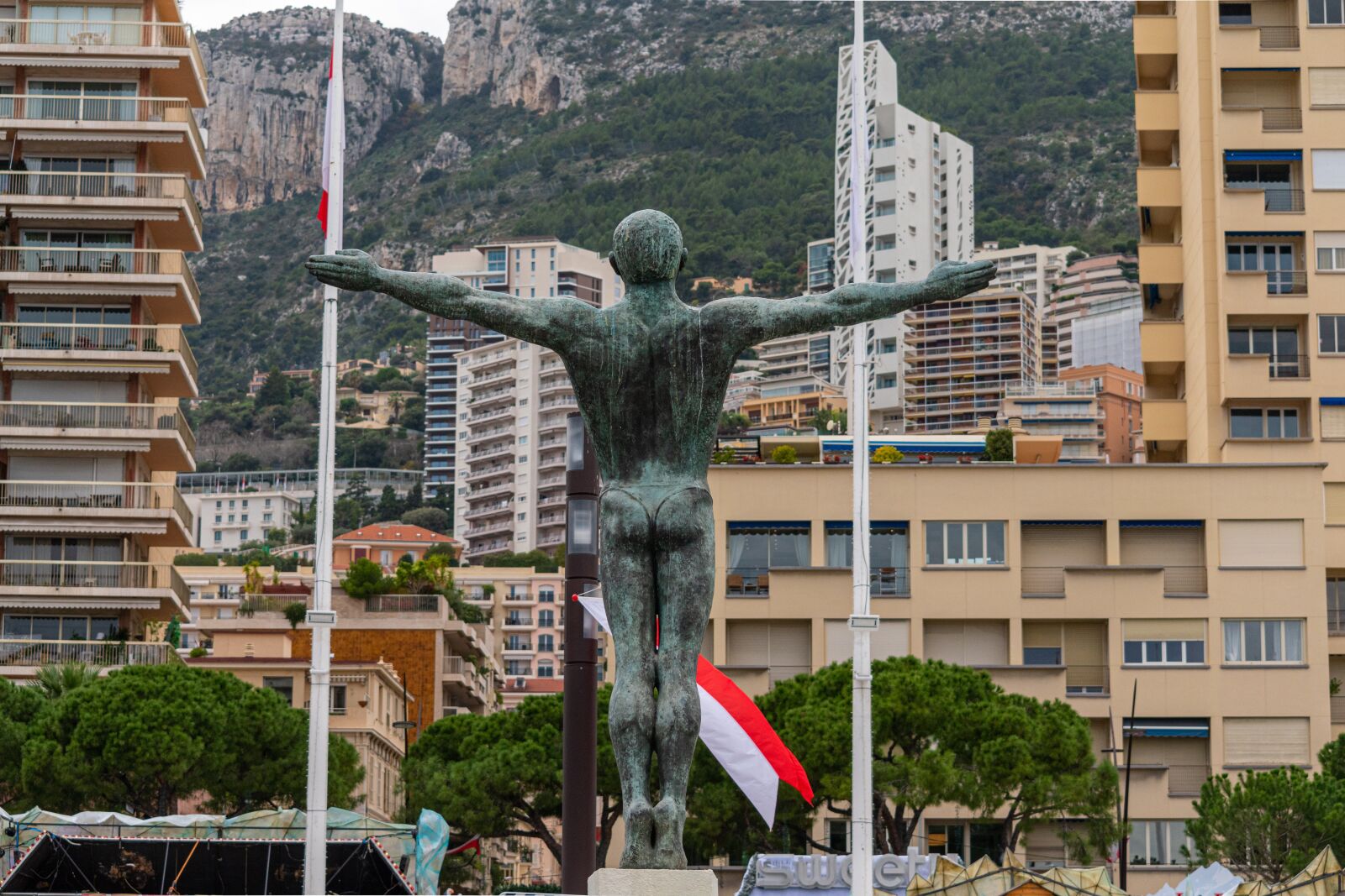 Nikon D5600 sample photo. Statue, man, monaco photography