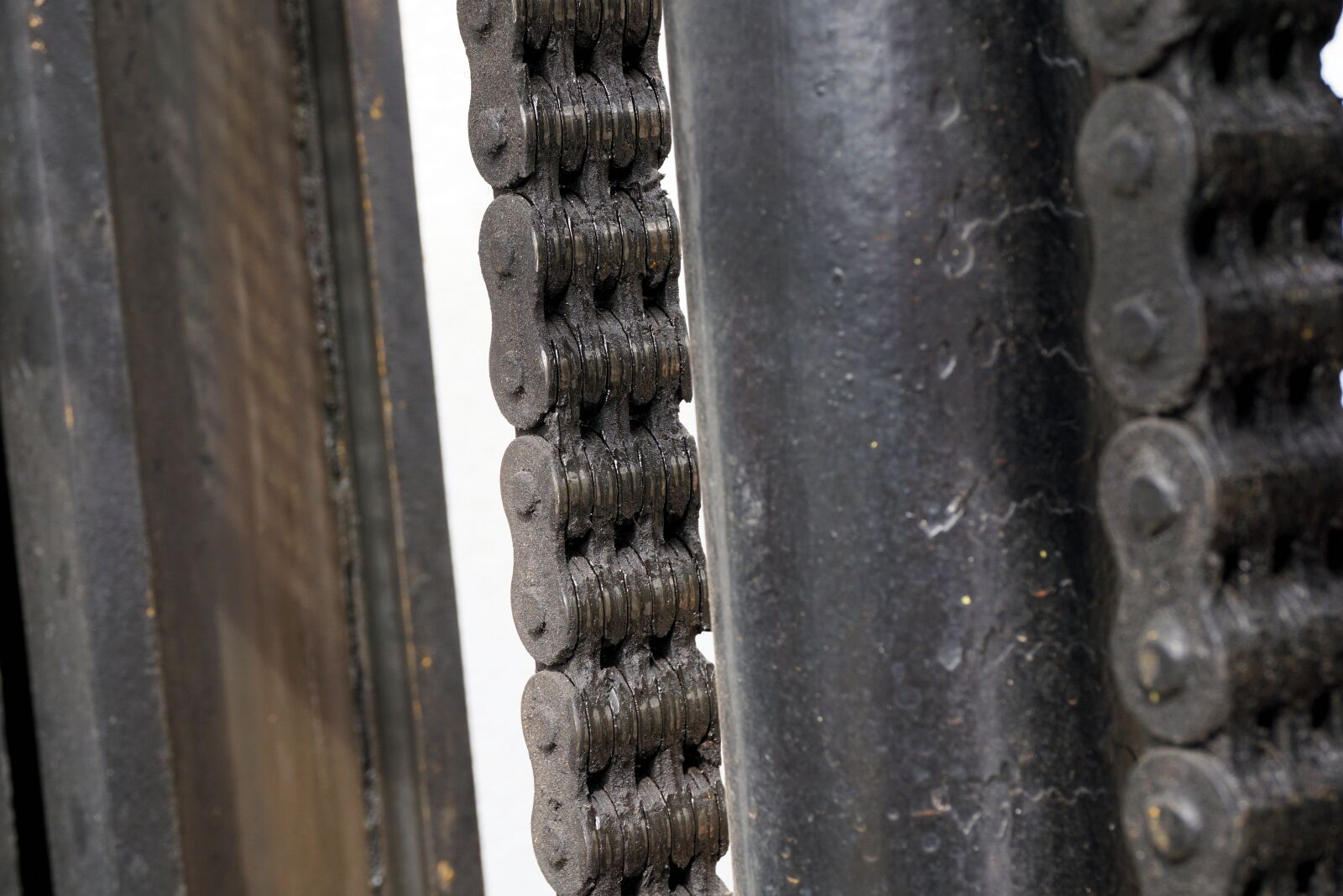 Sony a6000 sample photo. Forklift, chain, industry photography
