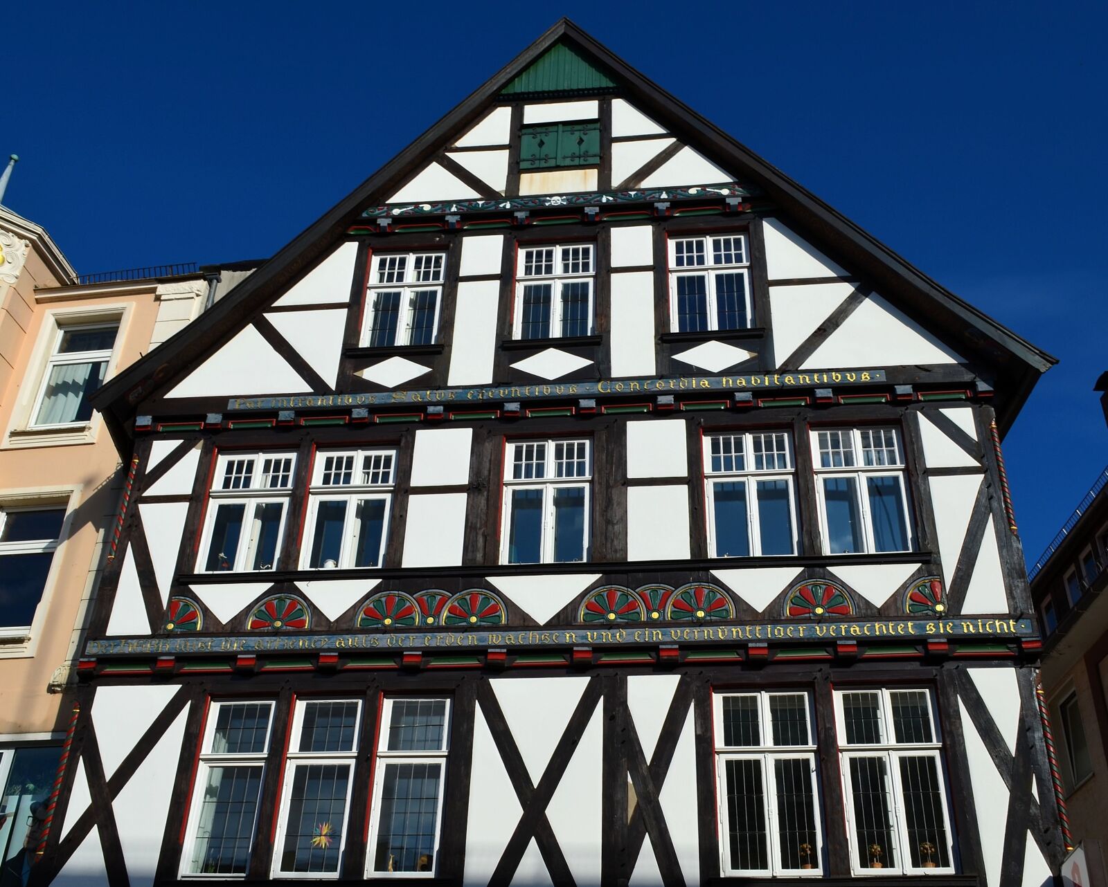 Nikon D5100 sample photo. Truss, fachwerkhaus, historic center photography