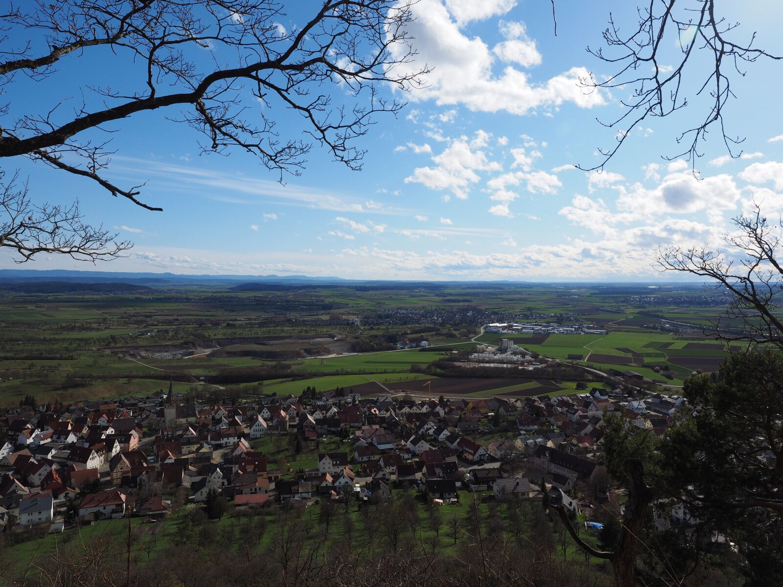 Olympus OM-D E-M1 + Olympus M.Zuiko Digital ED 12-40mm F2.8 Pro sample photo. Grafenberg, kayh, vantage point photography