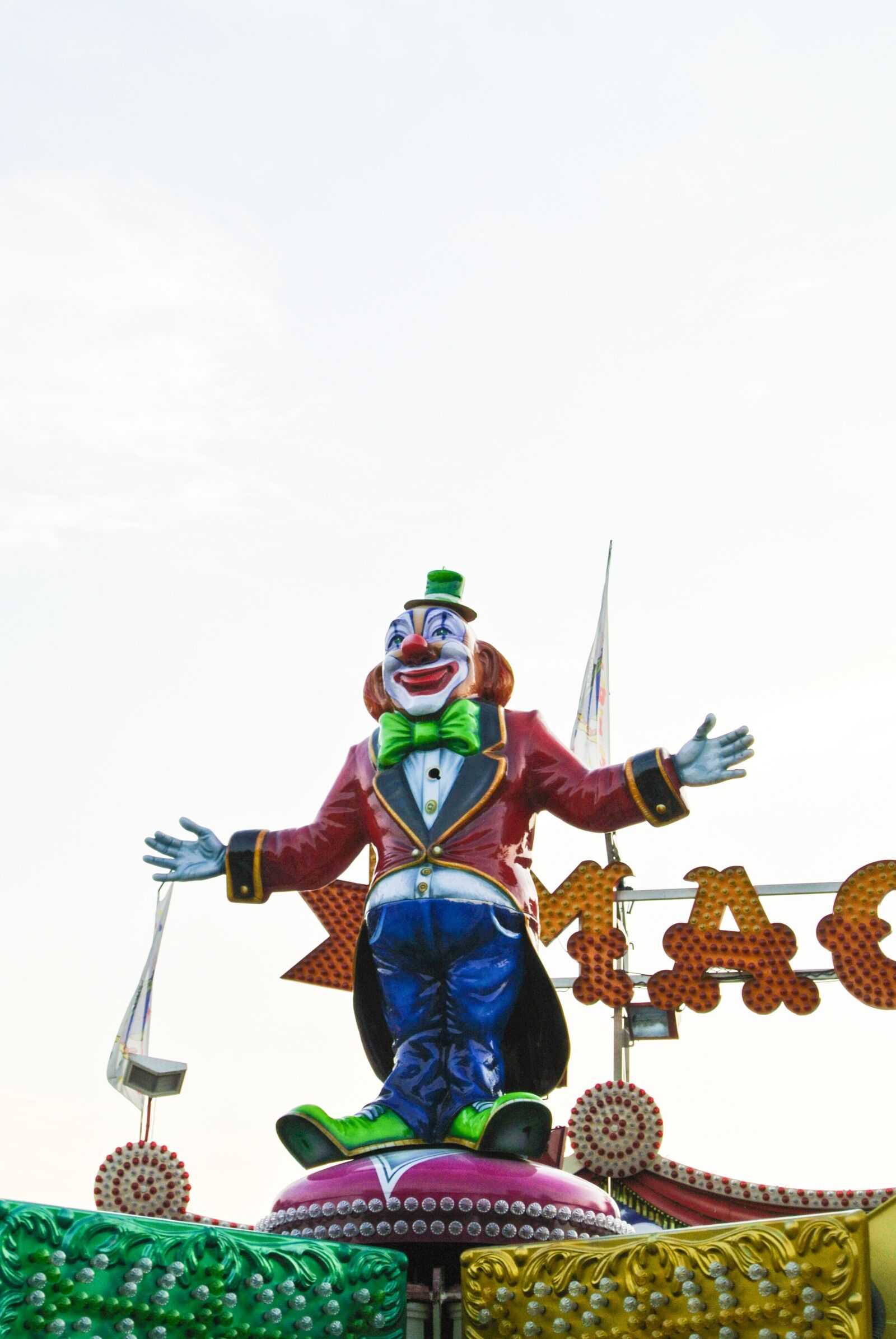 Nikon 1 J1 sample photo. Funfair, ride, high photography