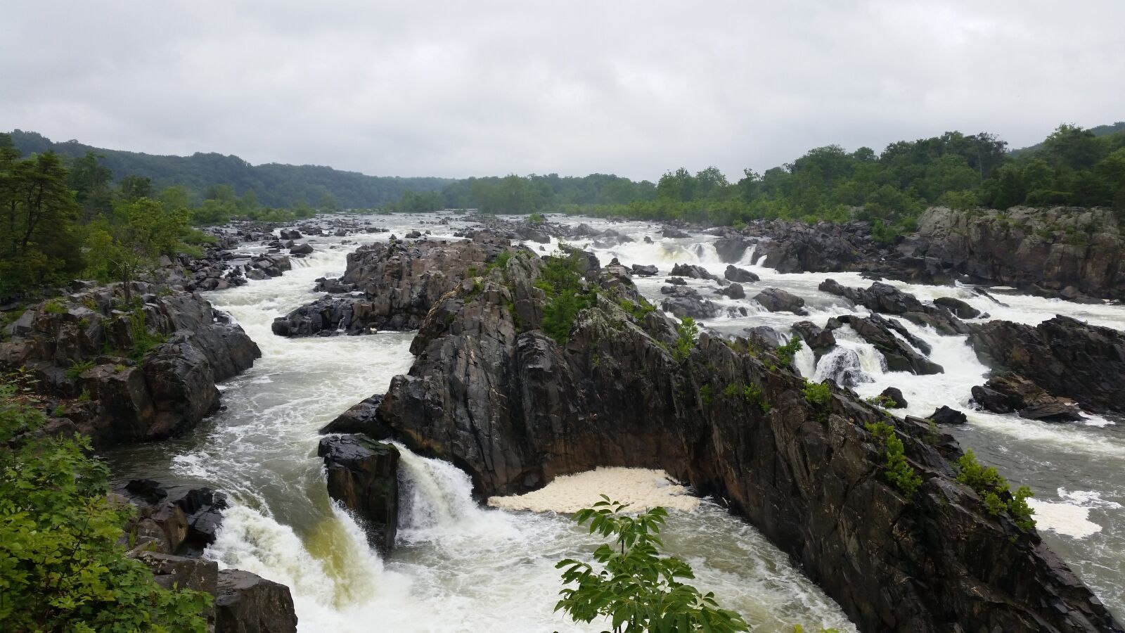 Samsung Galaxy S5 sample photo. Great falls park, virginia photography