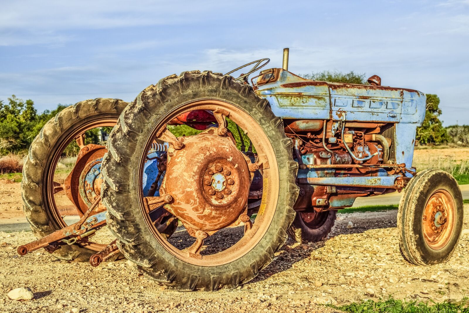 Nikon D3300 sample photo. Tractor, wheels, farm photography