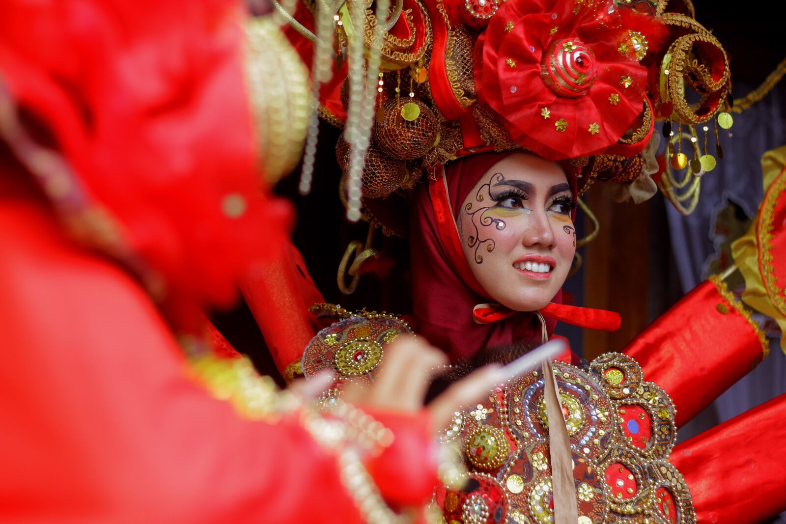 Canon EOS 60D + Canon EF 50mm F1.8 II sample photo. Carnival, culture, indonesian photography