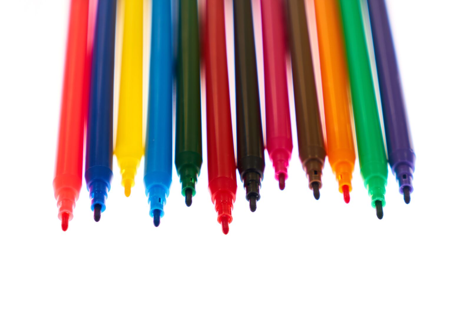 Sony a7R II sample photo. Pens, pen, colors photography