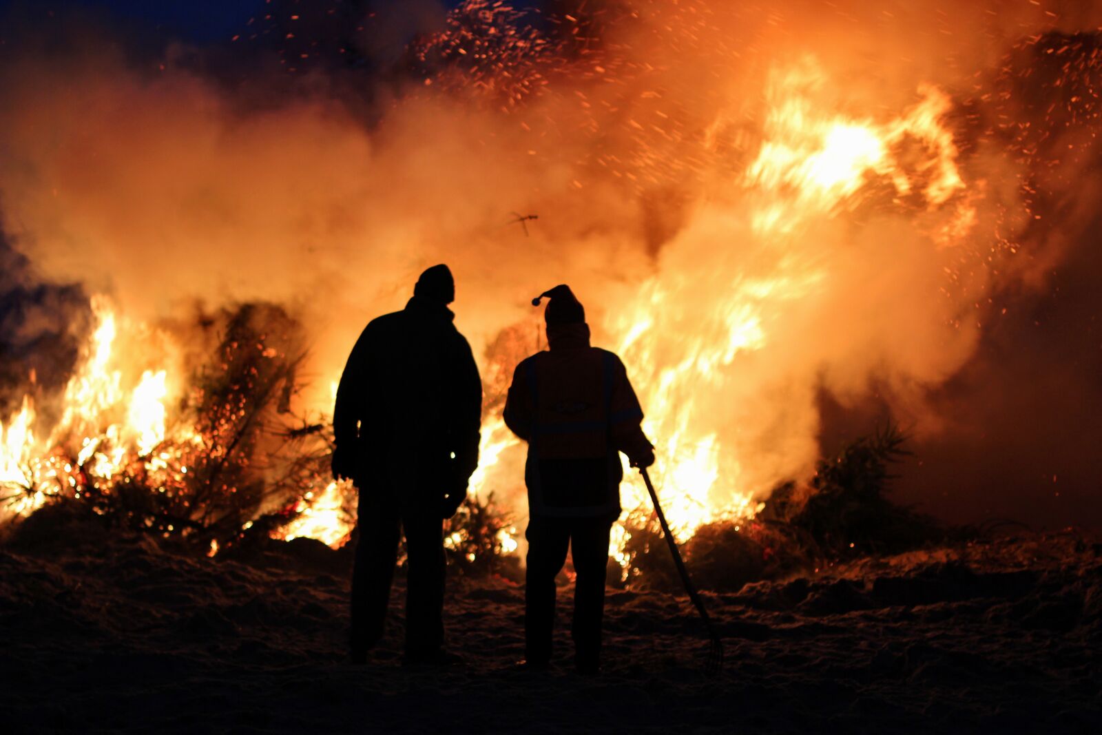 Canon EOS 60D + Canon EF 50mm F1.4 USM sample photo. Fire, brand, burn photography