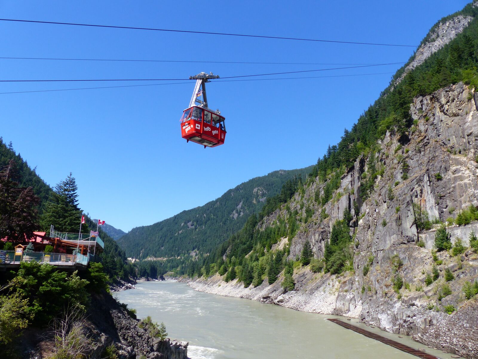 Panasonic Lumix DMC-FZ200 sample photo. Hells gate, air tram photography