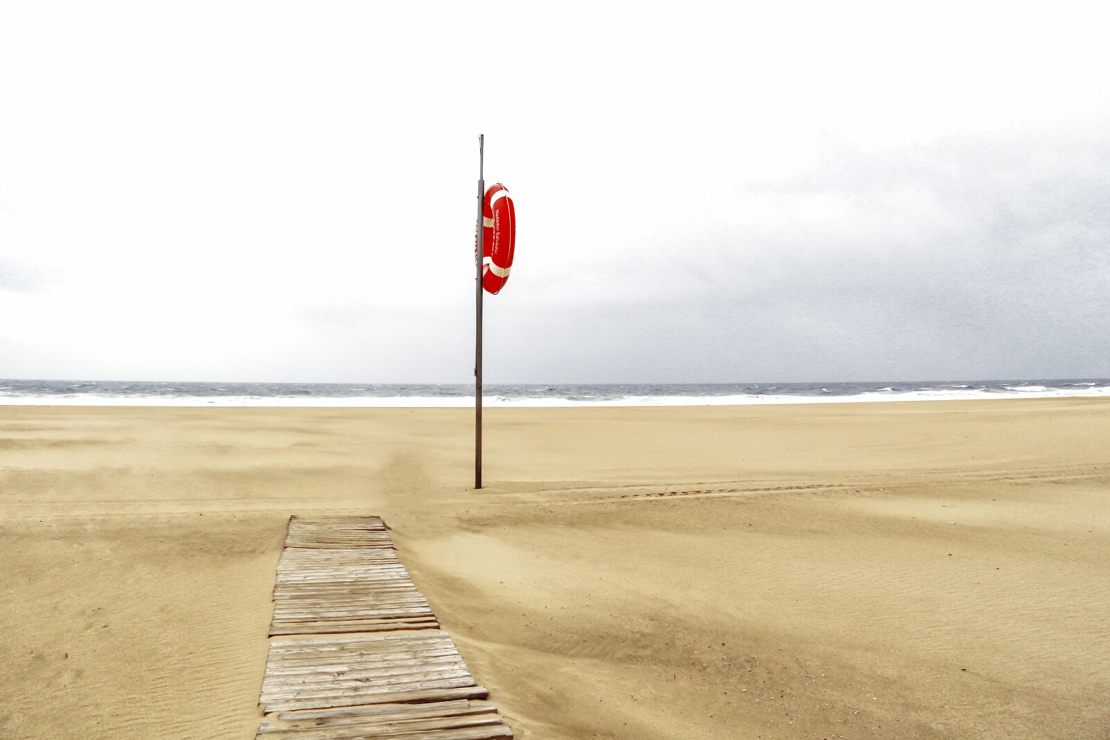 Canon EF-S 17-85mm F4-5.6 IS USM sample photo. Beach, portugal, lifeguard photography