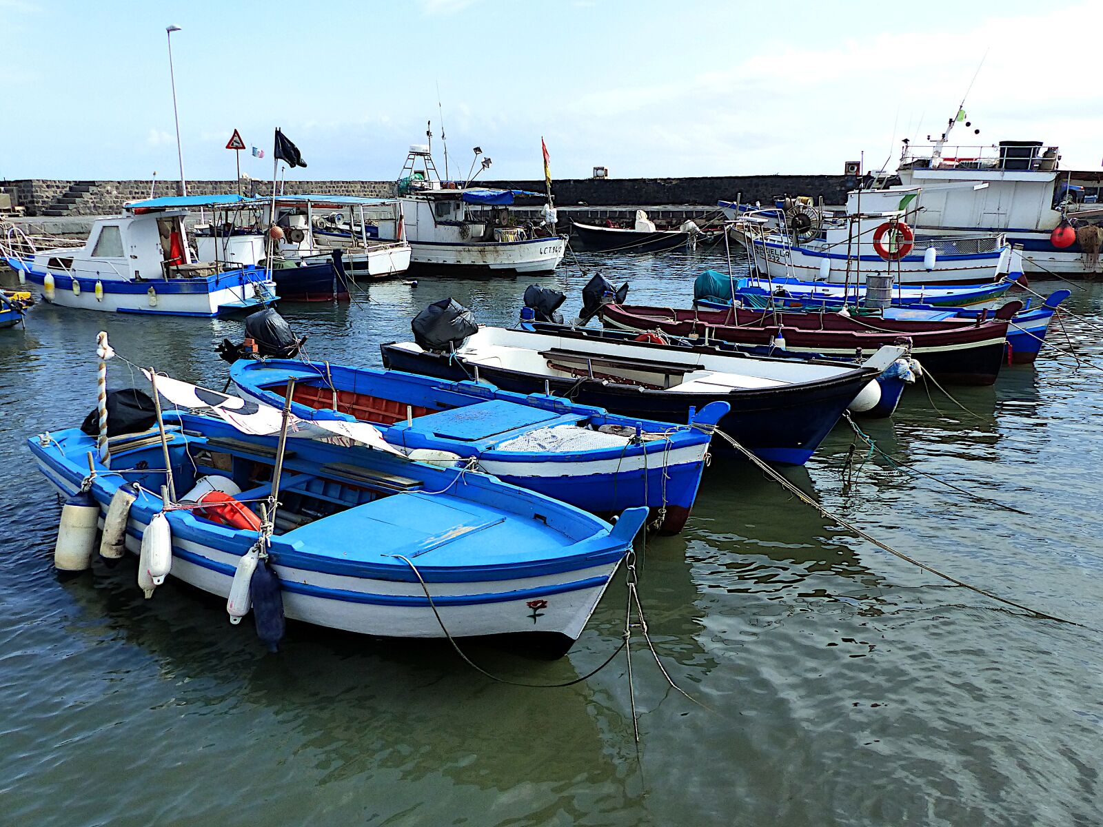 Panasonic Lumix DMC-FZ200 sample photo. Boats, port, sicily photography