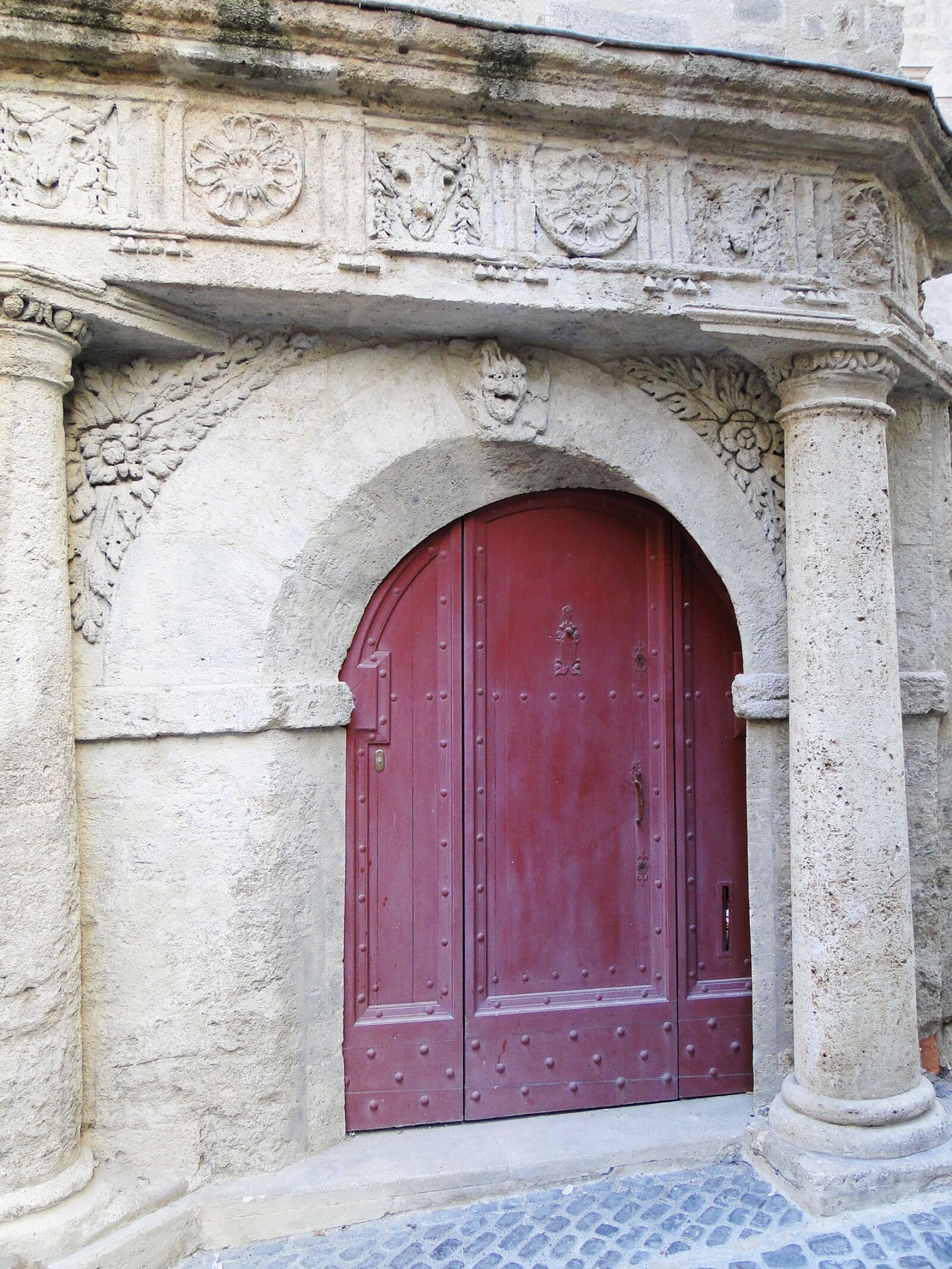 Sony Cyber-shot DSC-HX1 sample photo. Old door, city gate photography