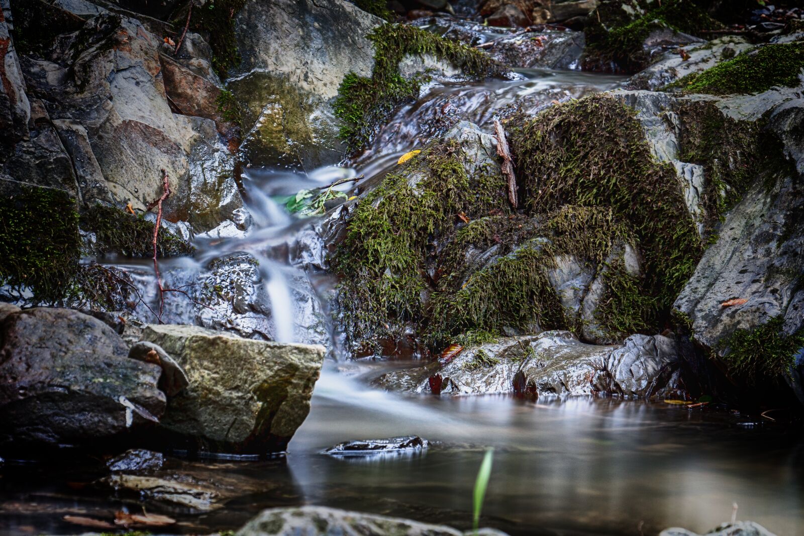Canon EOS 700D (EOS Rebel T5i / EOS Kiss X7i) sample photo. Water, waterfall, bach photography