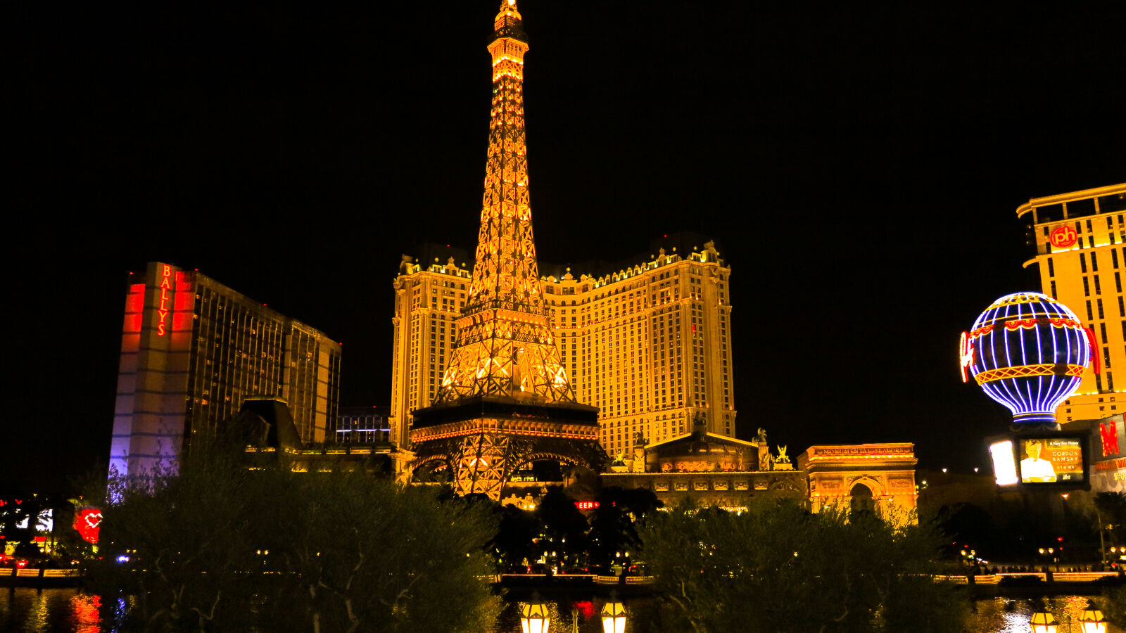 Canon PowerShot G1 X sample photo. Amazing, casino, city, eiffel photography