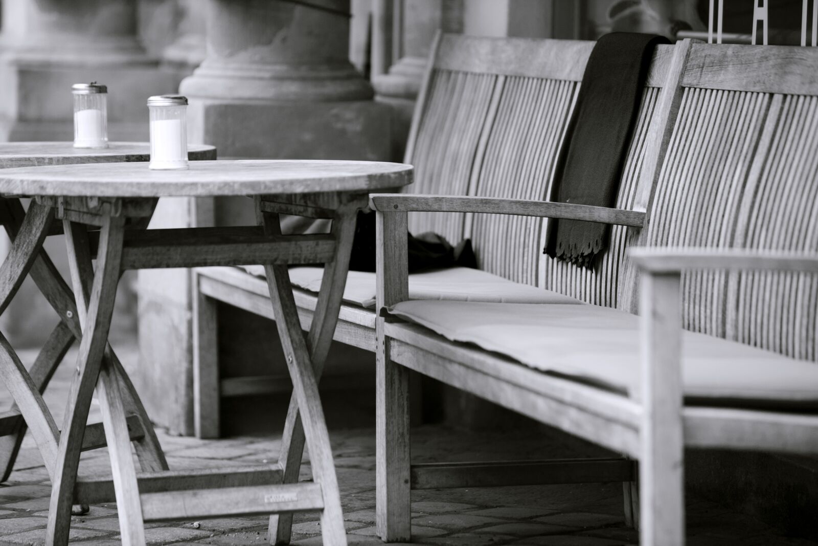 Canon EF 70-200mm F2.8L IS USM sample photo. Table, wood, cafe photography