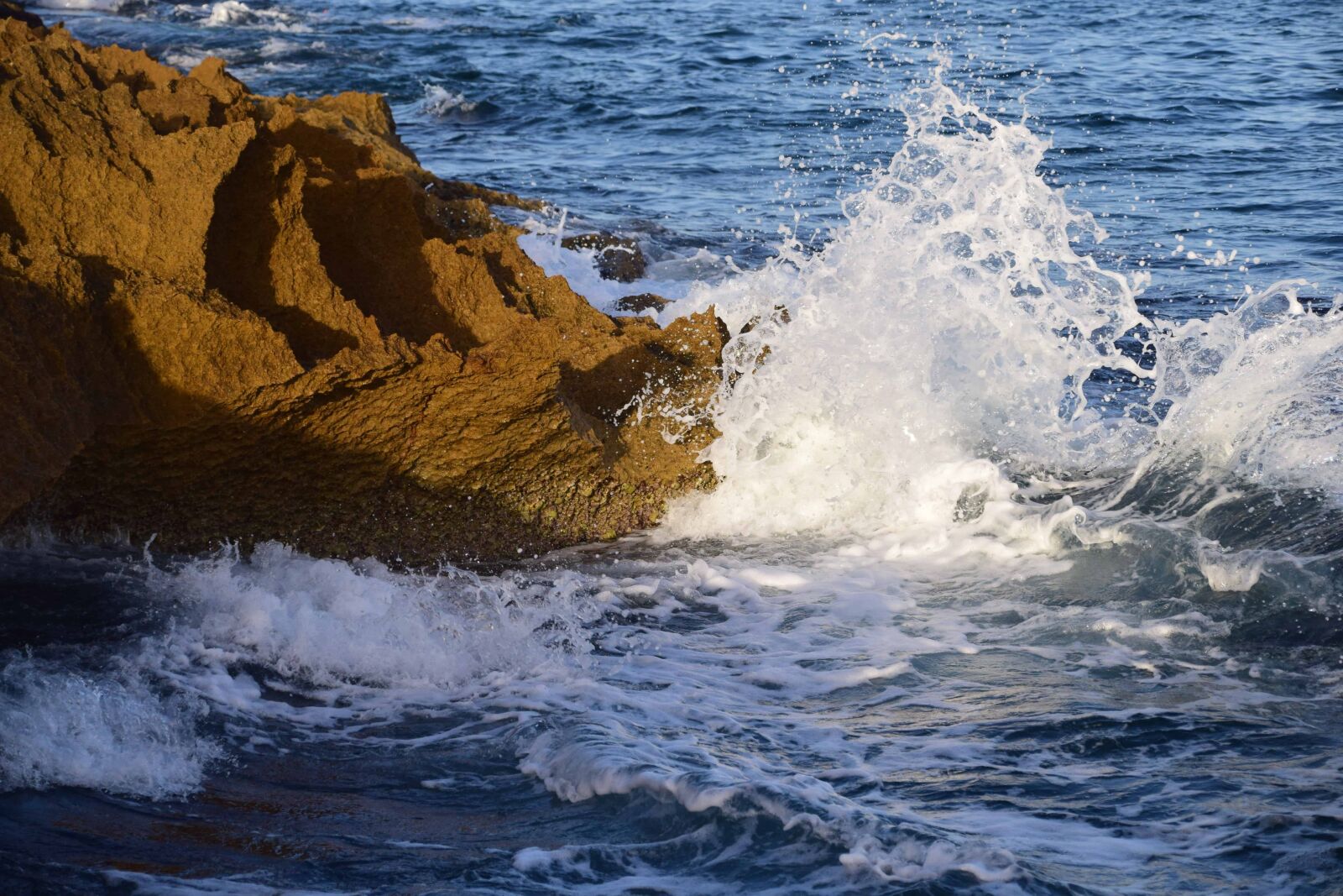 Nikon D3300 sample photo. Wave, water, foam, ocean photography