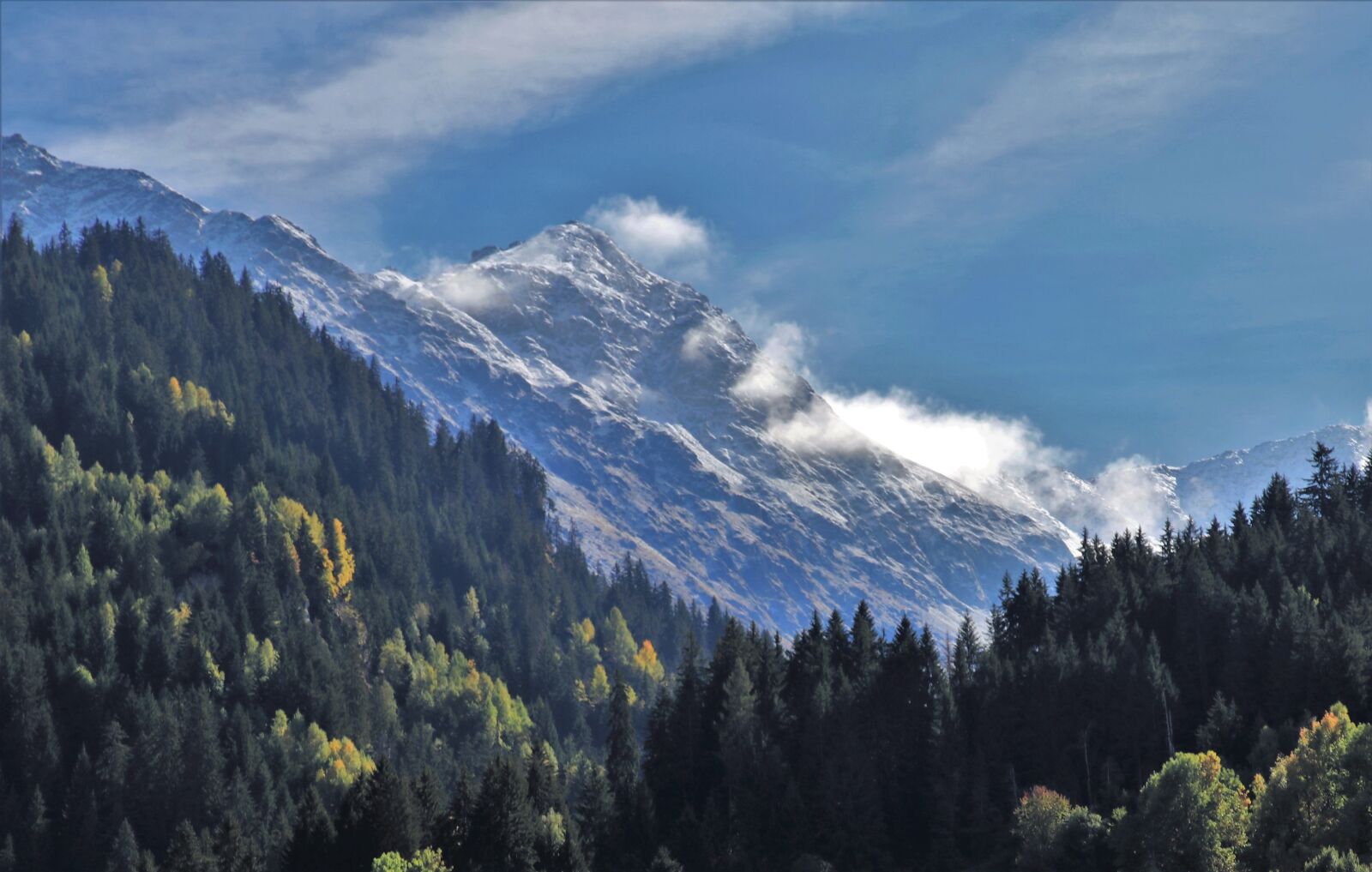Canon EOS 80D sample photo. Mountains, first snow, the photography