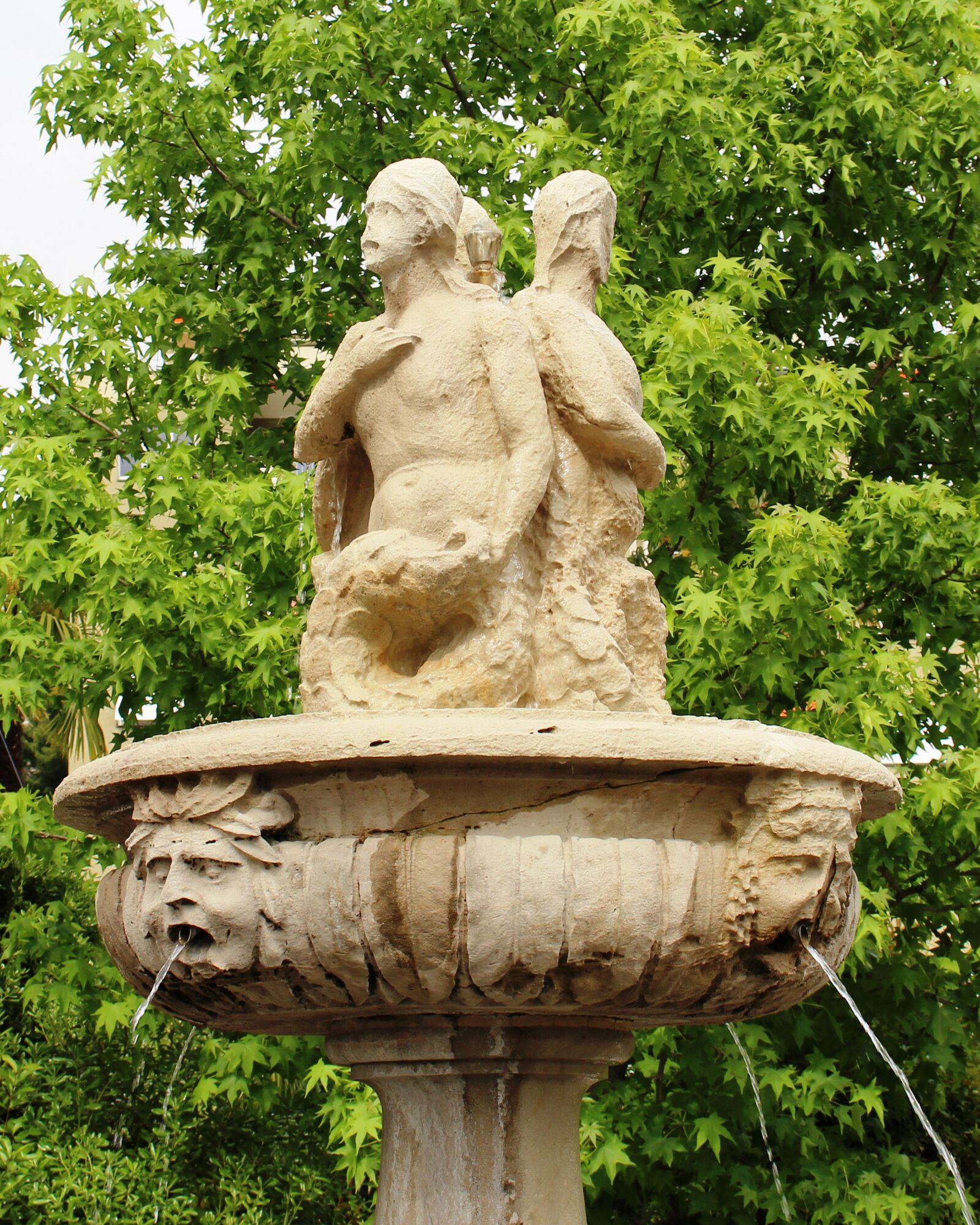 Canon EOS 700D (EOS Rebel T5i / EOS Kiss X7i) sample photo. Fountain, antique, art photography