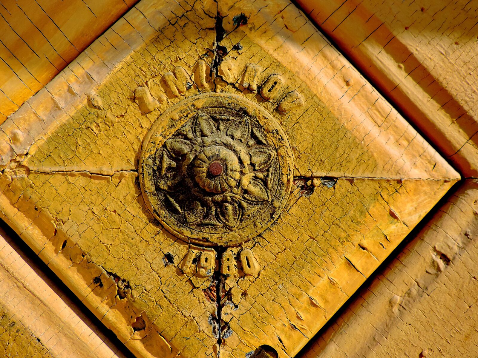 Nikon Coolpix P520 sample photo. Antique, baroque, front door photography