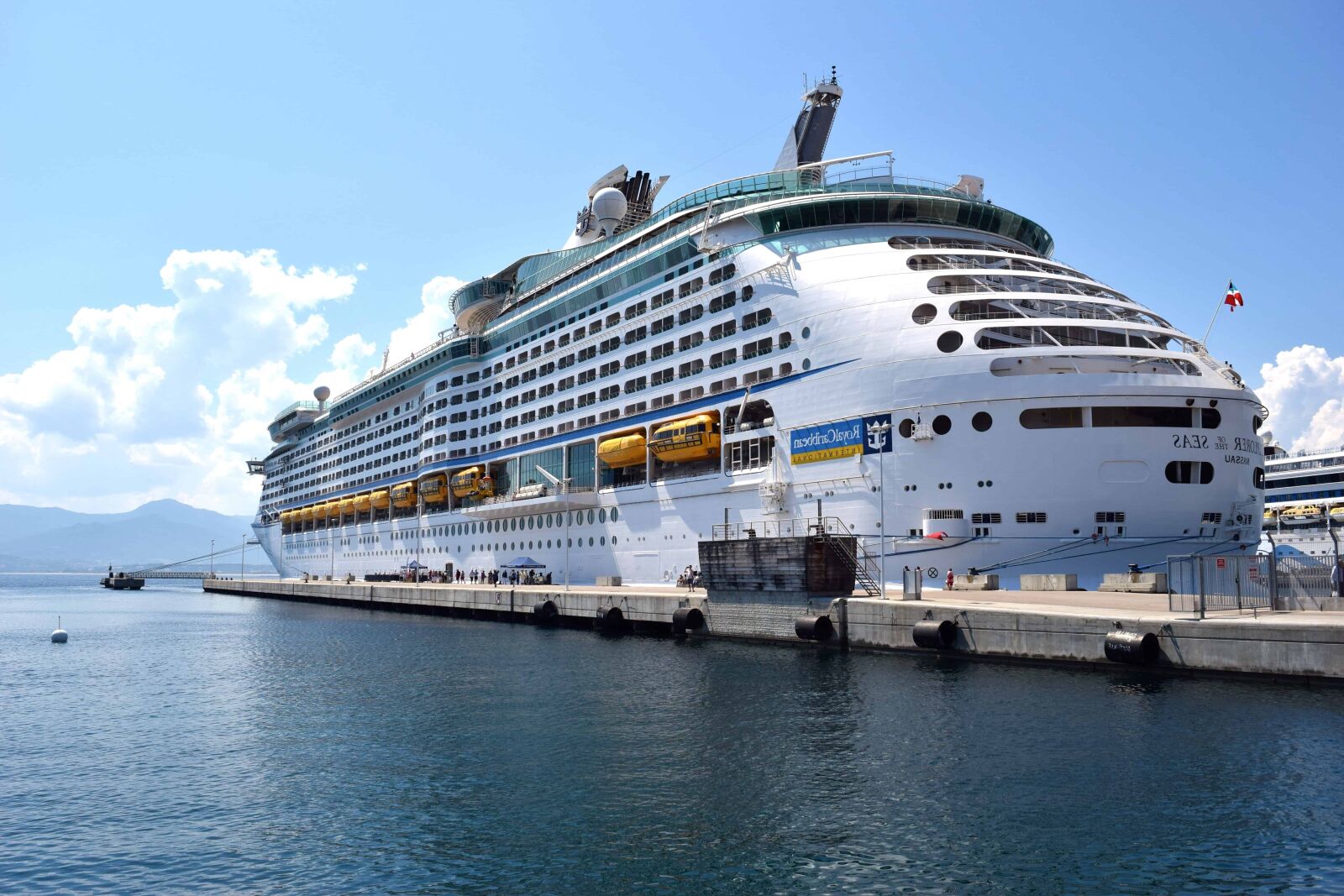 Nikon D3300 sample photo. Water, blue sky, ship photography