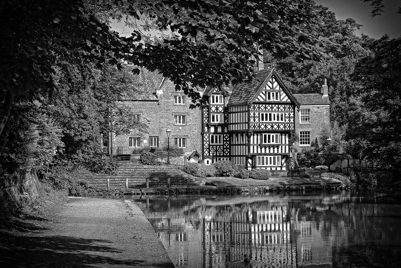 Nikon D80 sample photo. Worsley, packet, house photography