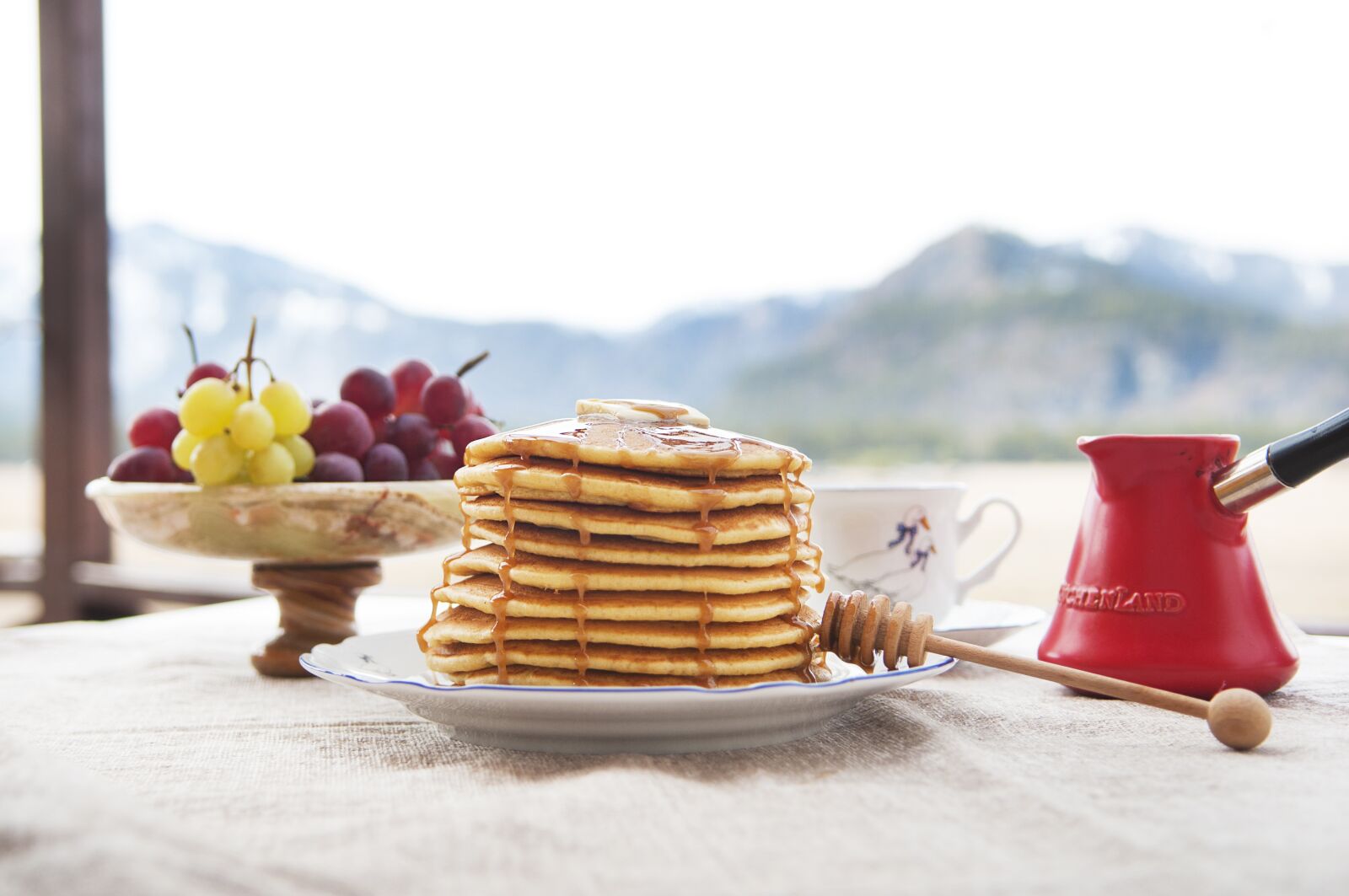 Nikon D300 sample photo. Pancake, hash browns, mountains photography