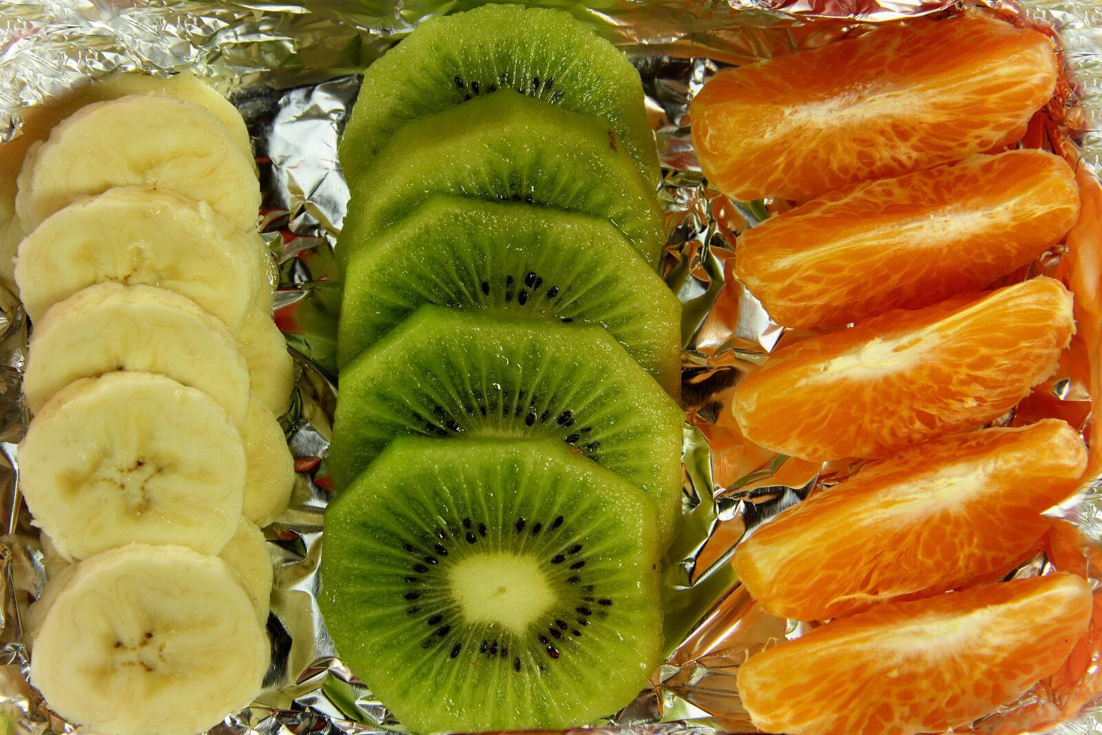 Canon EOS 600D (Rebel EOS T3i / EOS Kiss X5) sample photo. Fruit, kiwi, green photography