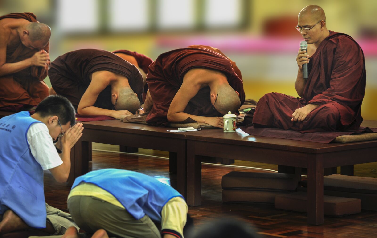 Nikon D3 sample photo. Theravada buddhism, pay respect photography