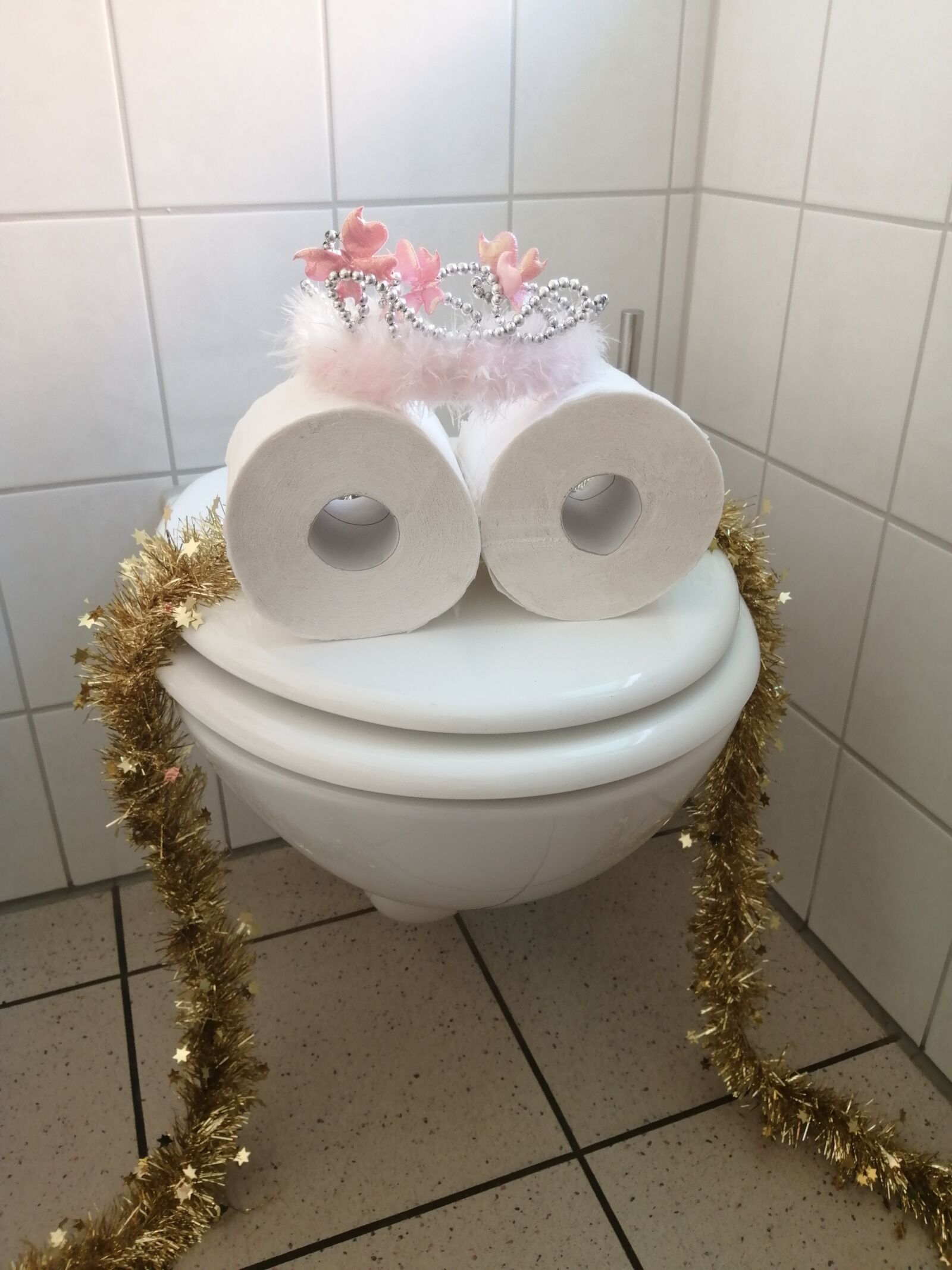 HUAWEI P SMART 2019 sample photo. Loo, toilet paper, toilet photography