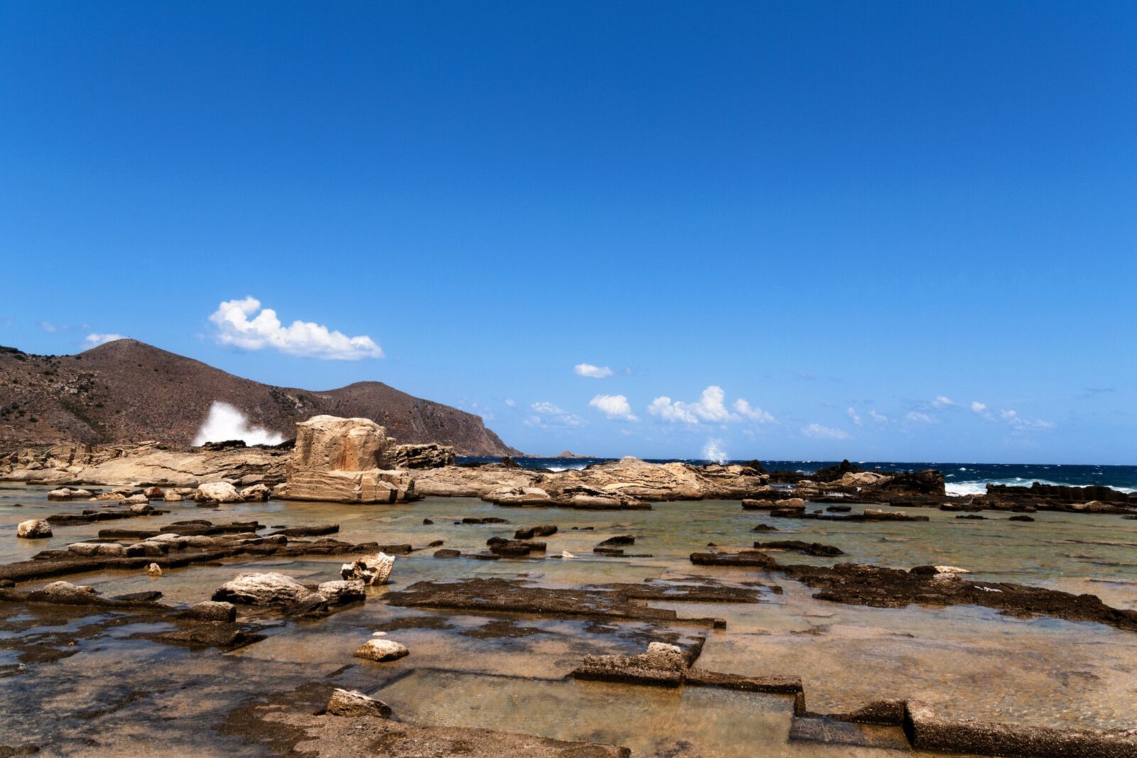 Canon EOS 1000D (EOS Digital Rebel XS / EOS Kiss F) sample photo. Favignana, sicily, island photography