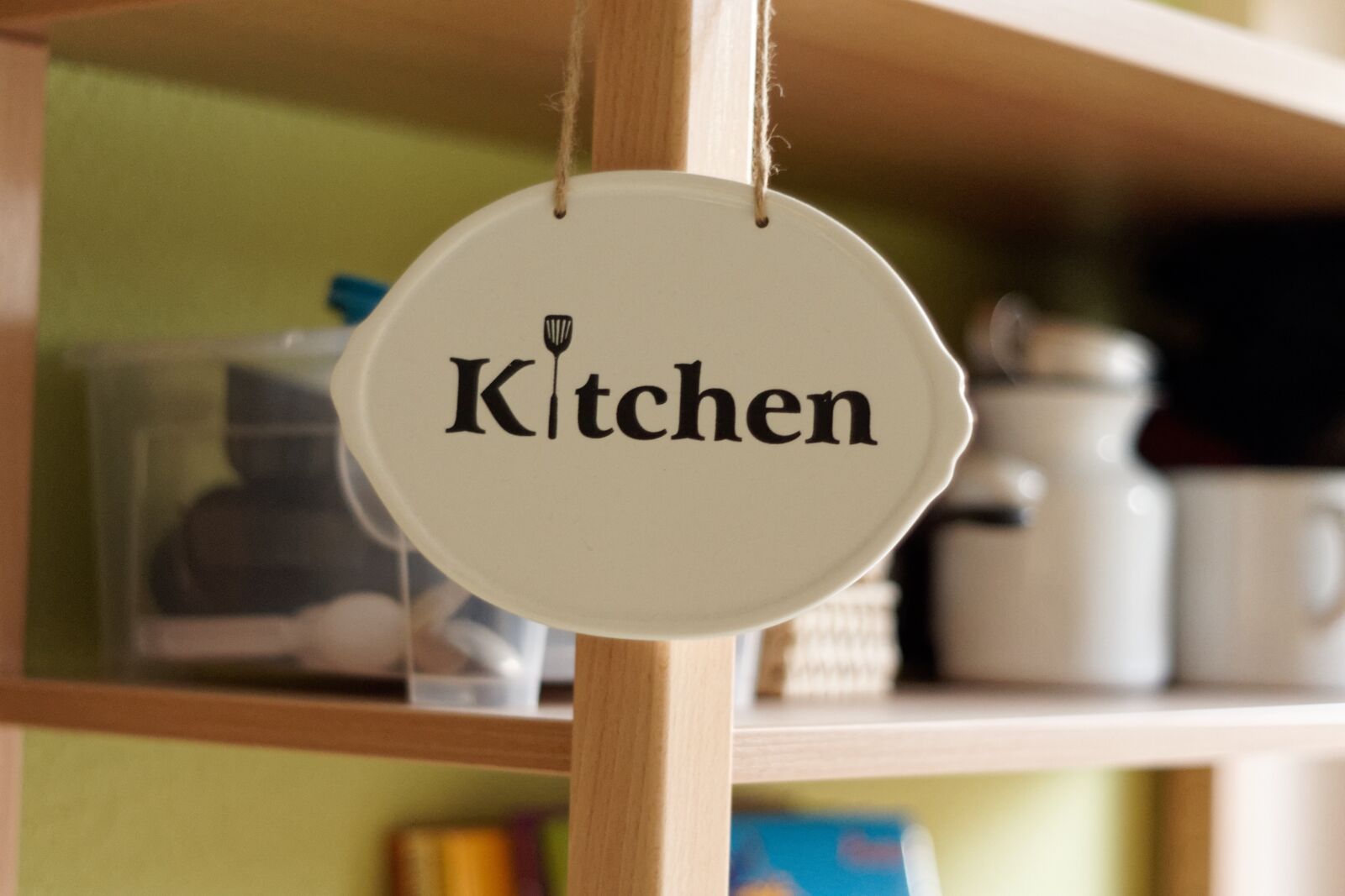 Sony Alpha DSLR-A700 sample photo. Kitchen, shield photography