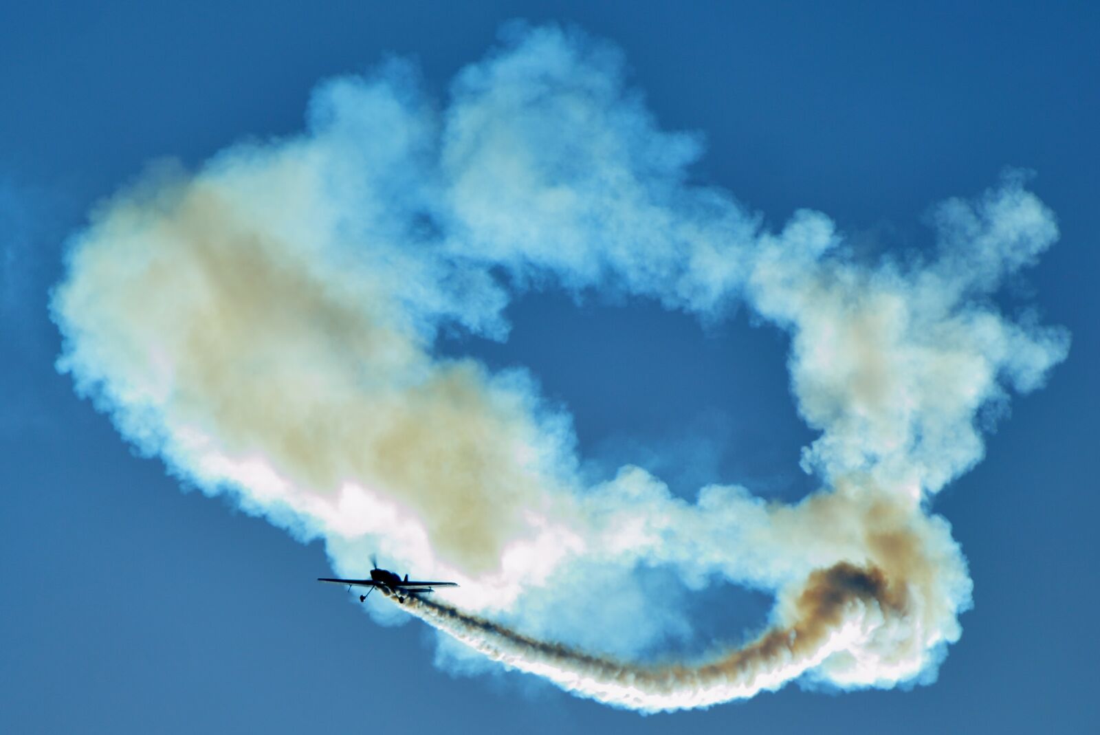 Nikon D3200 sample photo. Plane, sky, smoke photography