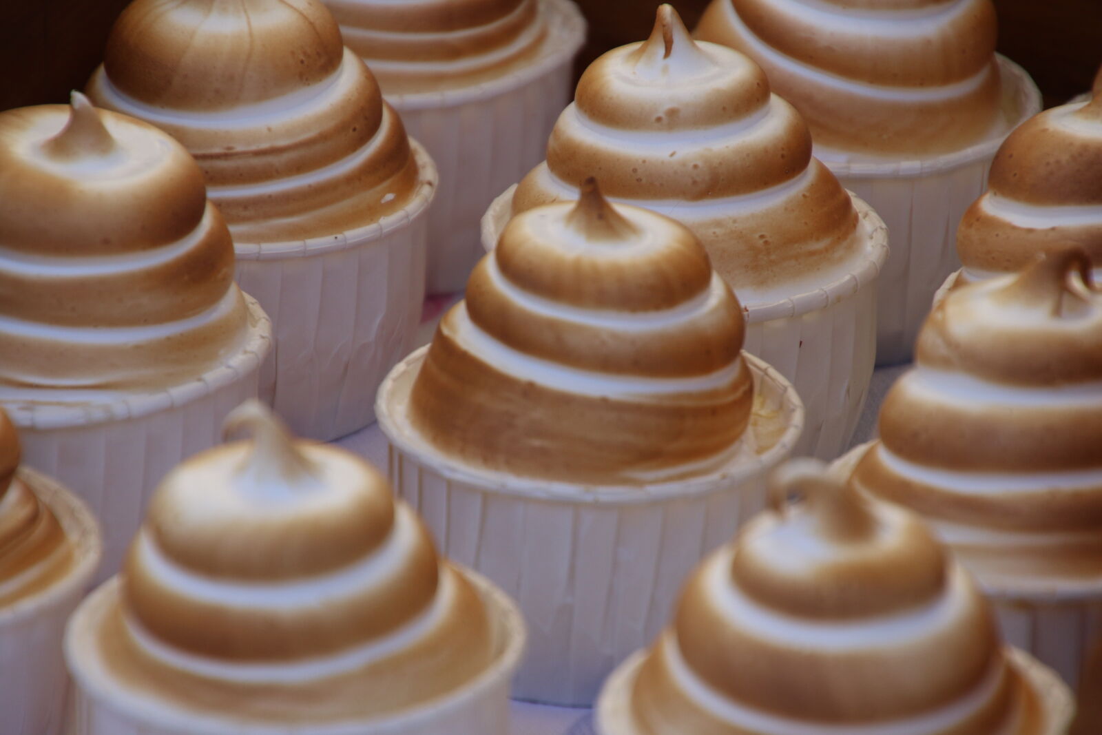 Canon EOS 7D Mark II sample photo. Cakes, delicacy, eat, farmers photography