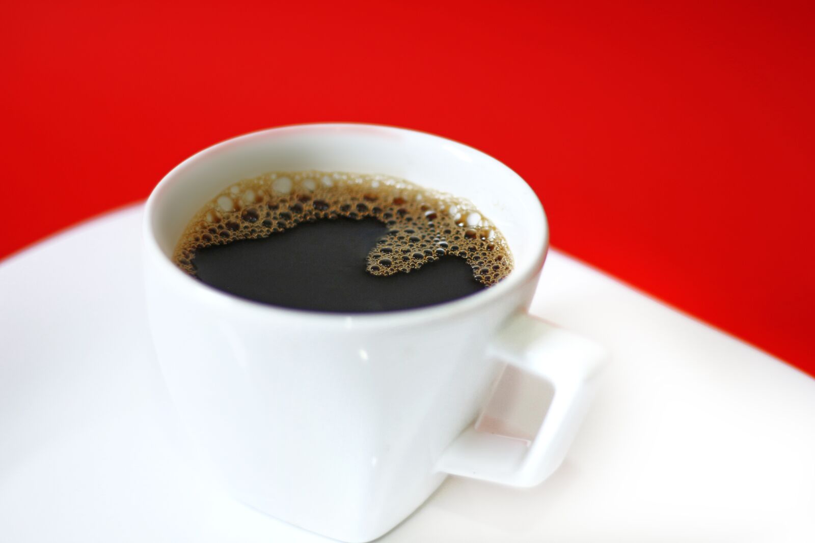 Canon EOS 700D (EOS Rebel T5i / EOS Kiss X7i) + Canon EF 50mm F1.8 STM sample photo. Cup of coffee, cup photography