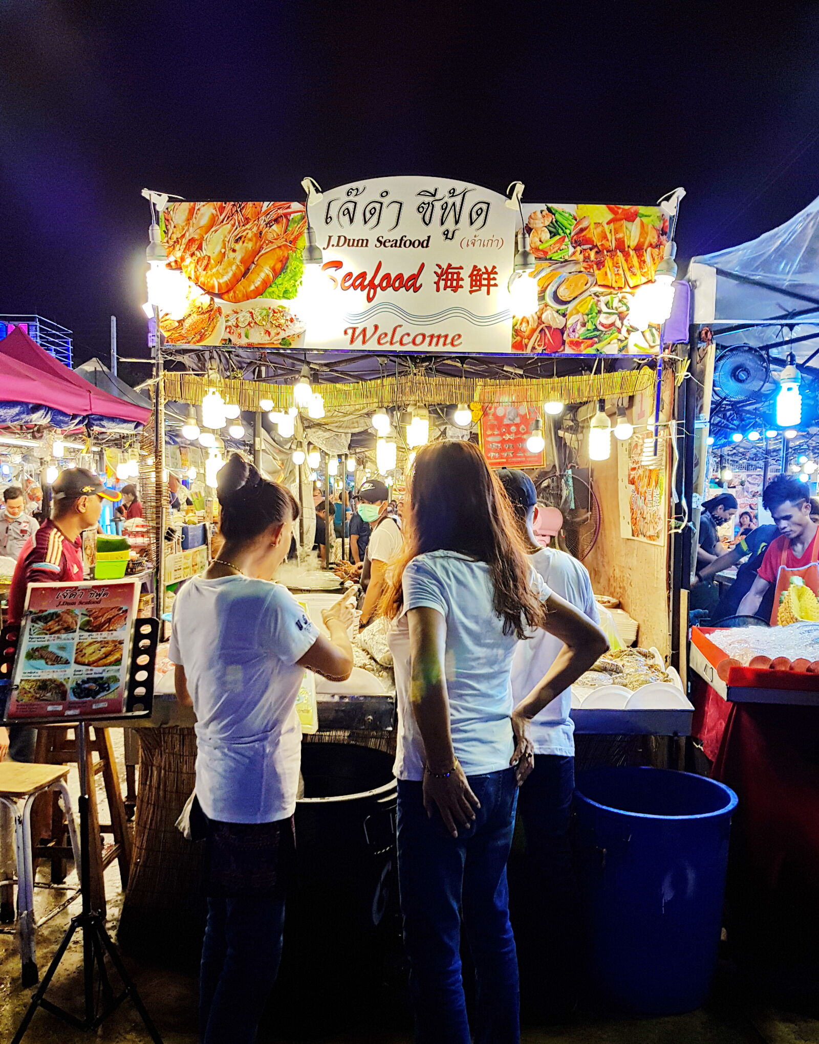 Samsung Galaxy S8 sample photo. Customer, market, people, shop photography
