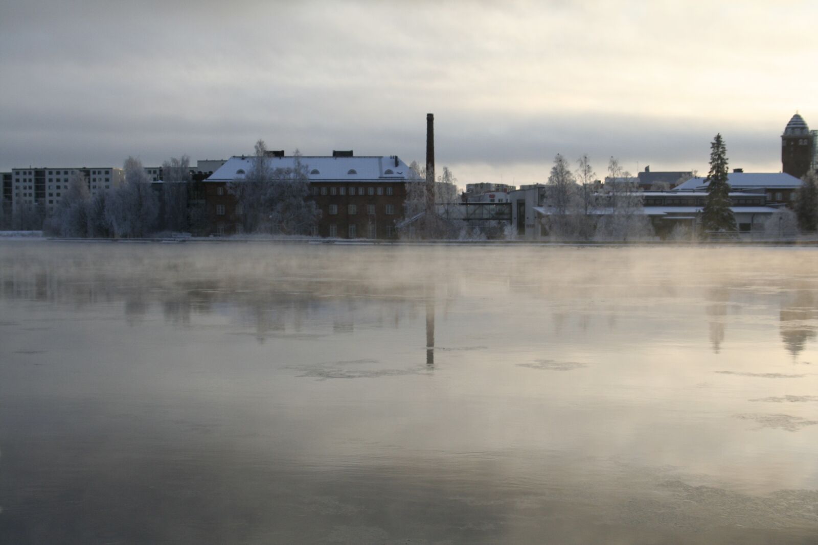 Canon EOS 350D (EOS Digital Rebel XT / EOS Kiss Digital N) sample photo. Winter, river, finland photography