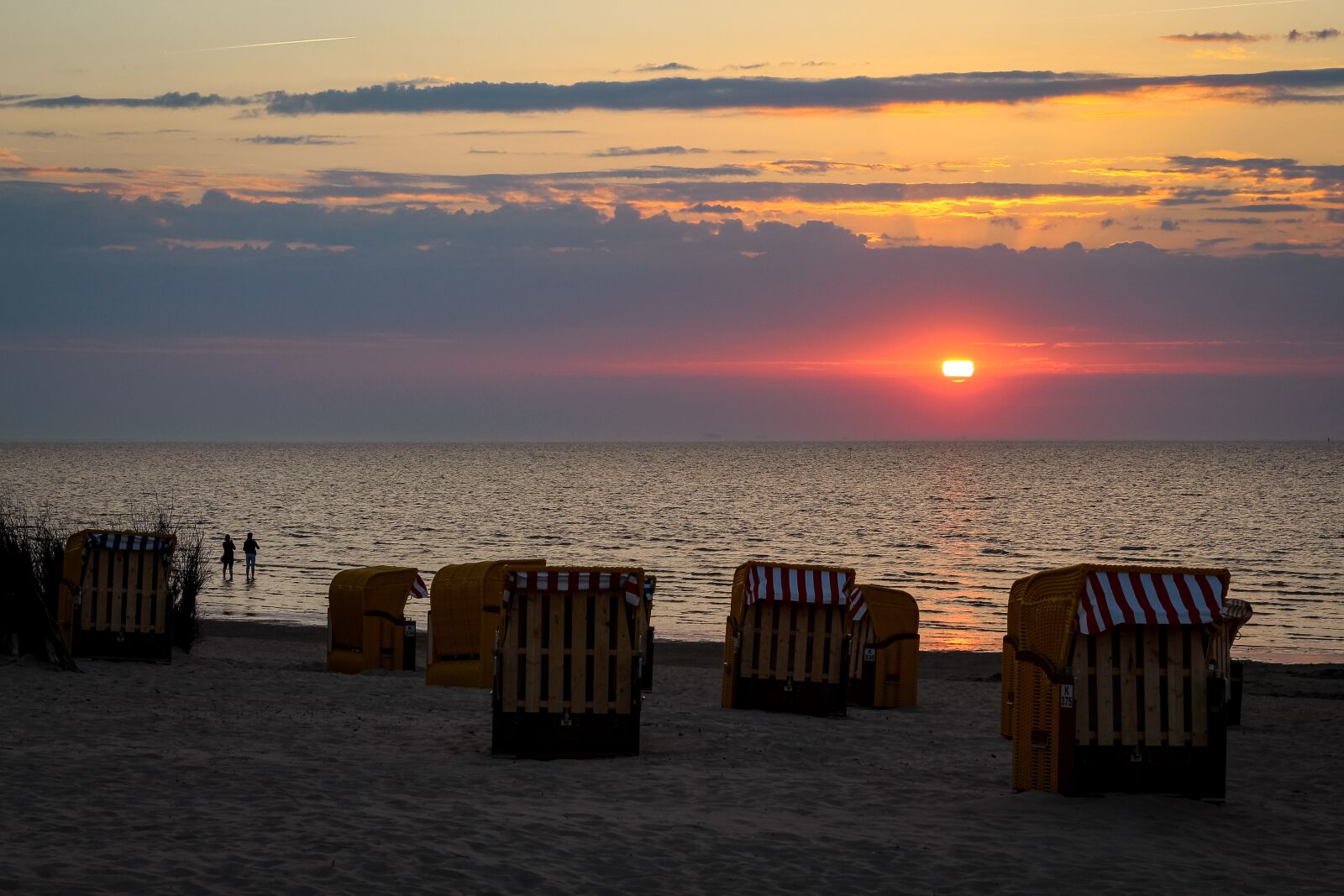 Canon EOS 700D (EOS Rebel T5i / EOS Kiss X7i) sample photo. Vacations, north sea, sunset photography