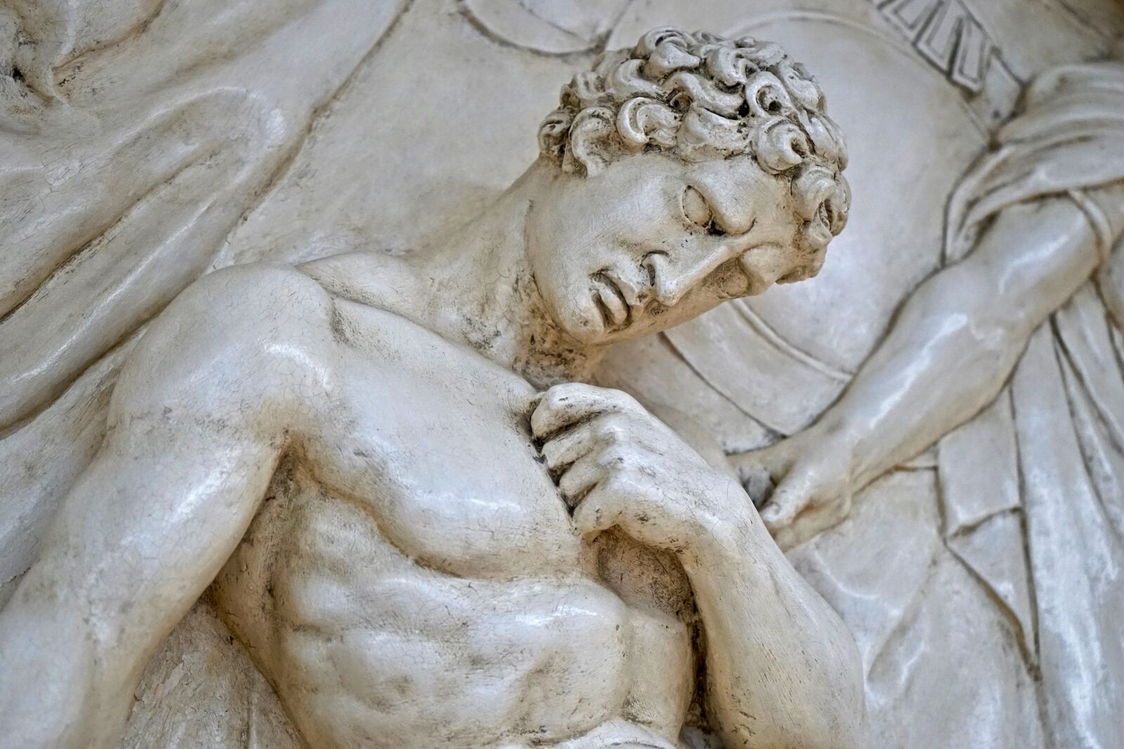 Sony a7 + Sony FE 28-70mm F3.5-5.6 OSS sample photo. Stone, statue, sculpture photography