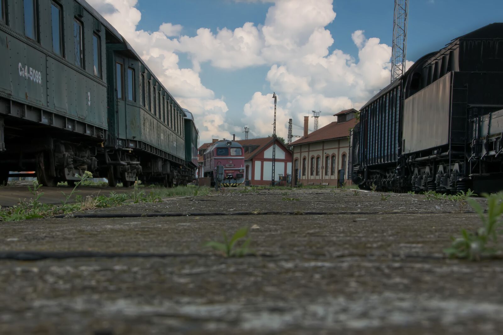 Canon EOS 600D (Rebel EOS T3i / EOS Kiss X5) sample photo. Train, wagons, the historical photography