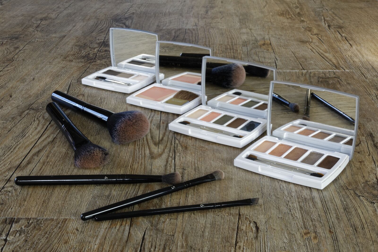 Canon EOS 30D sample photo. Cosmetics, make up, makeup photography