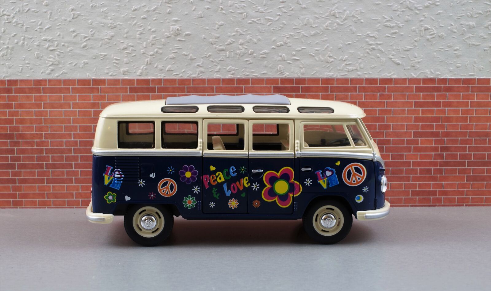 Sony DT 18-70mm F3.5-5.6 sample photo. Vw, bus, vw bus photography