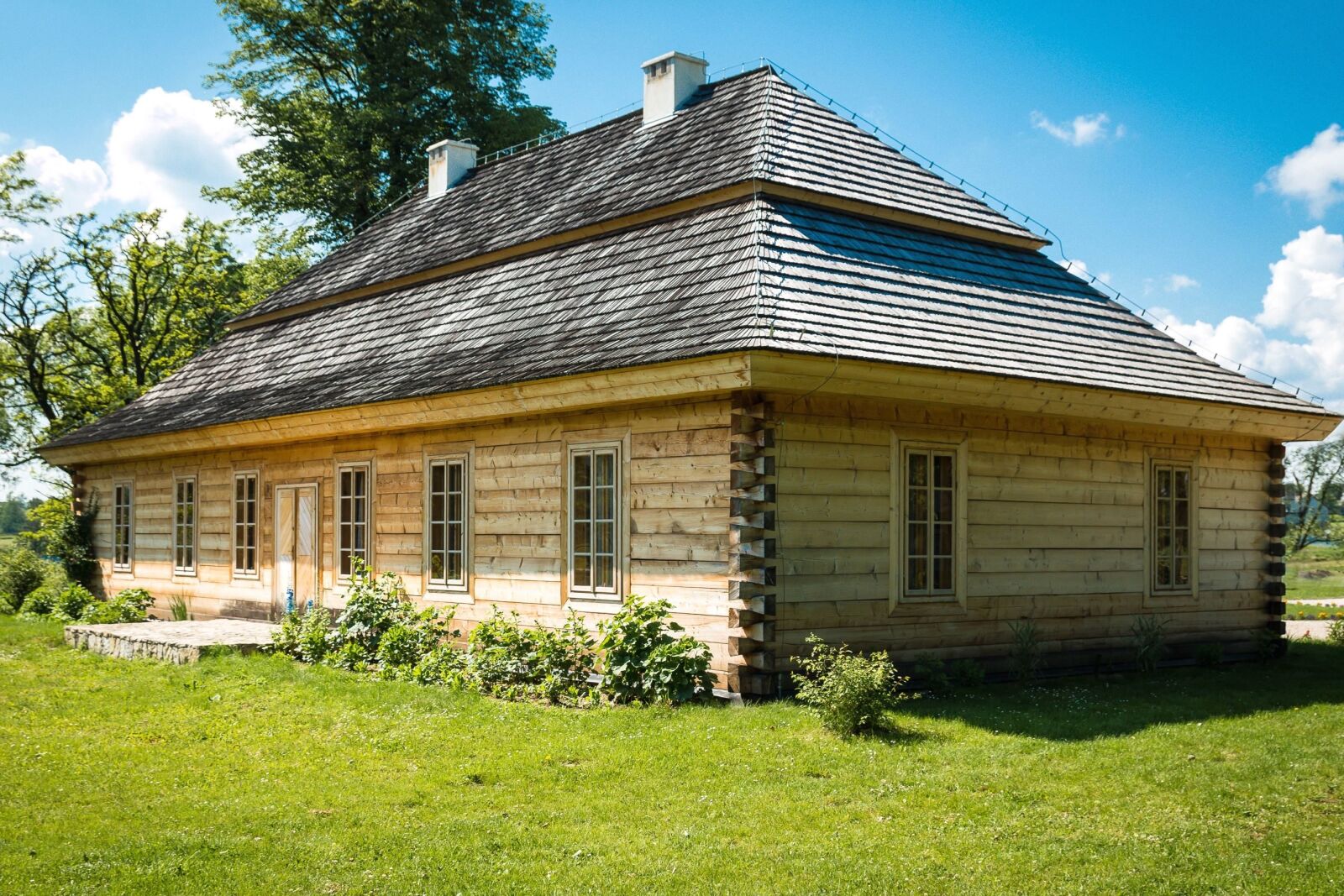 Canon EOS 70D sample photo. House, architecture, building, roof photography