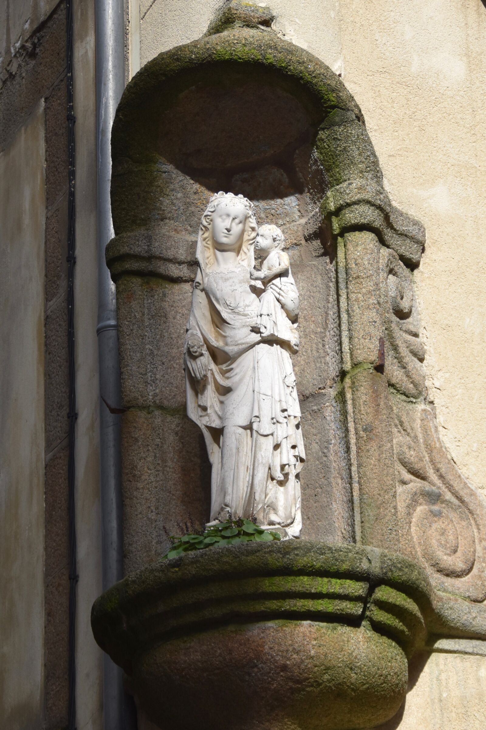 Nikon D5600 sample photo. Statue, statue religious, mary photography