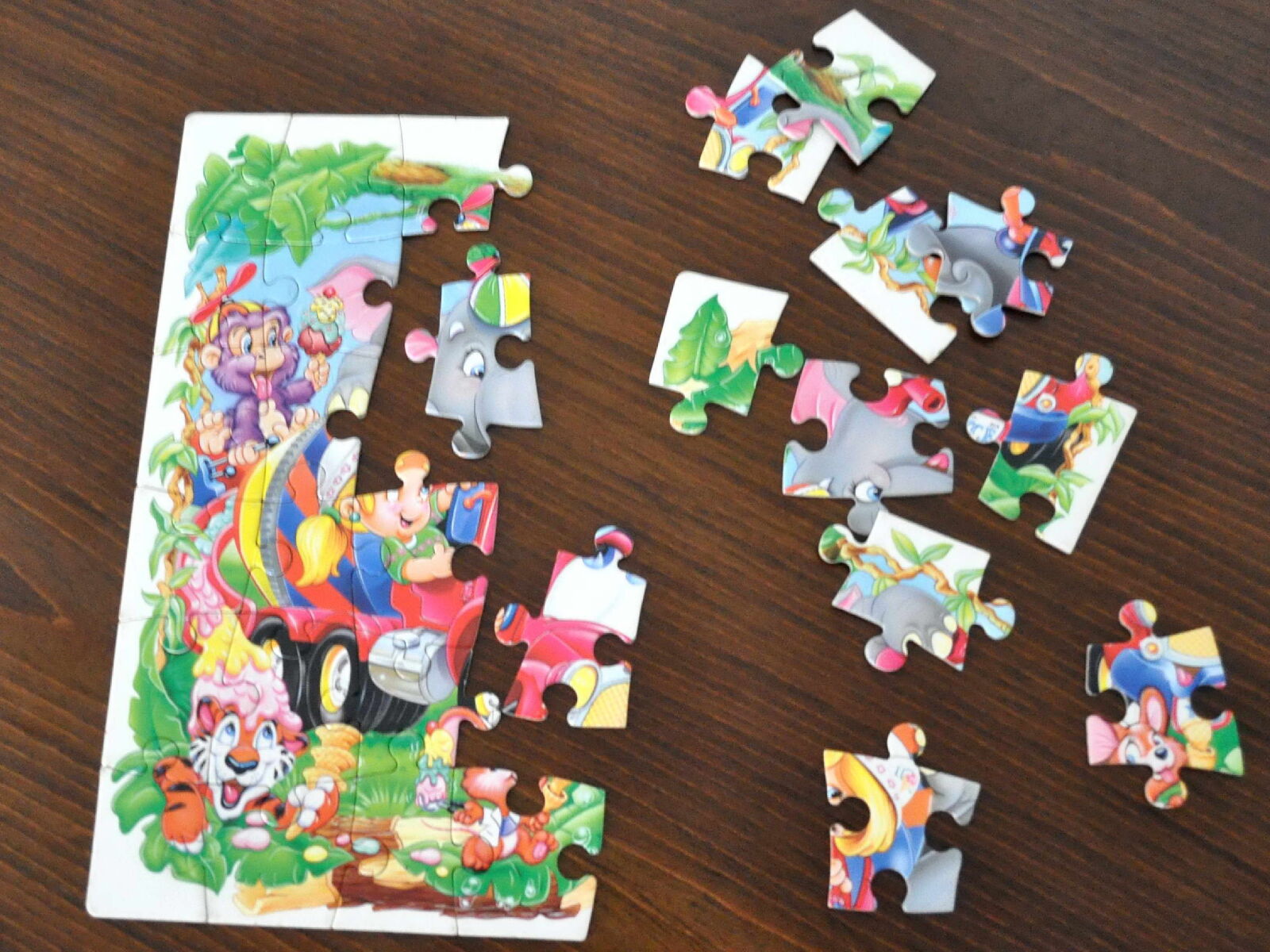 Nikon D5000 sample photo. Completed, jigsaw, puzzle, kids photography