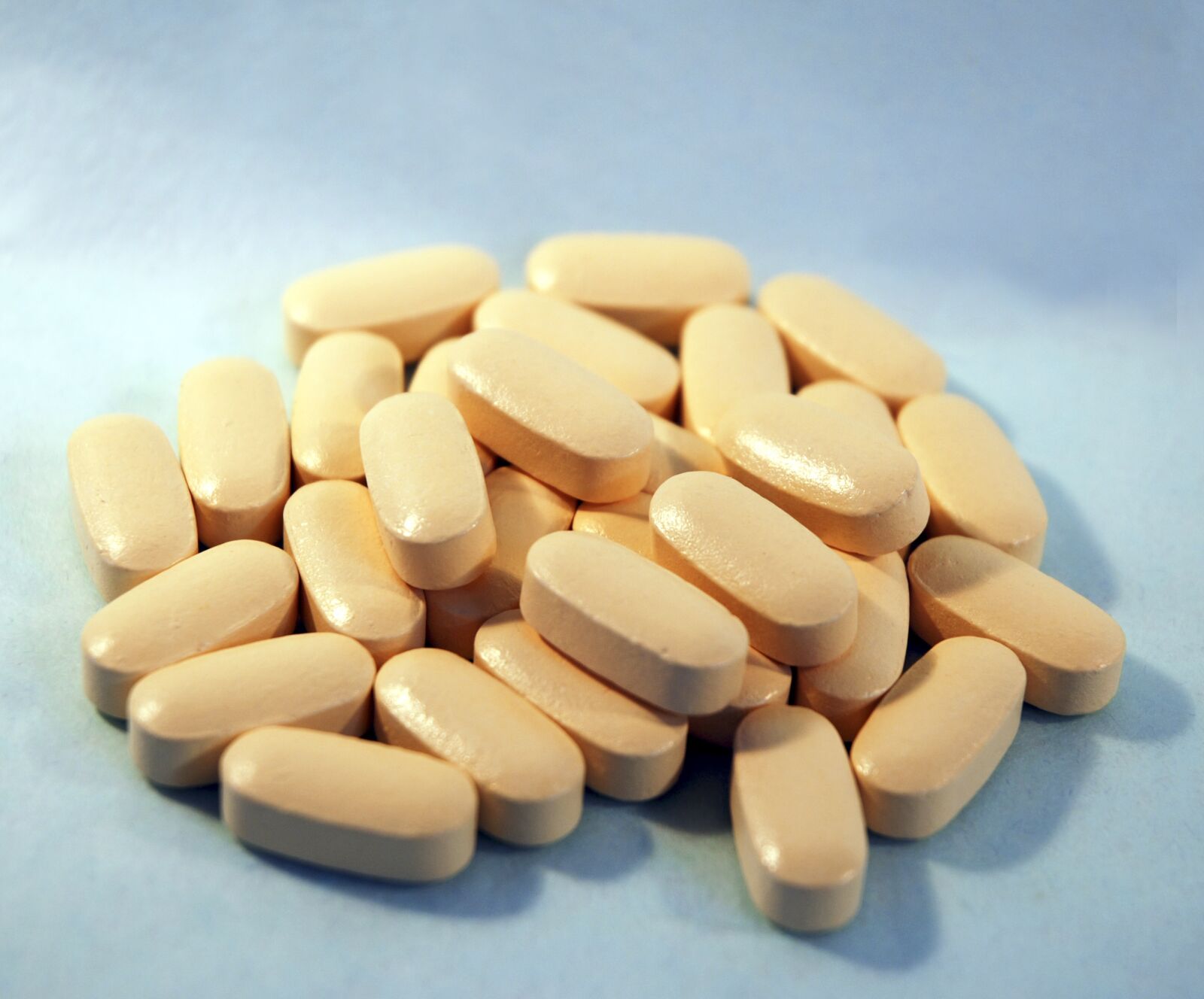 Nikon D80 sample photo. Pills, medical, medicine photography
