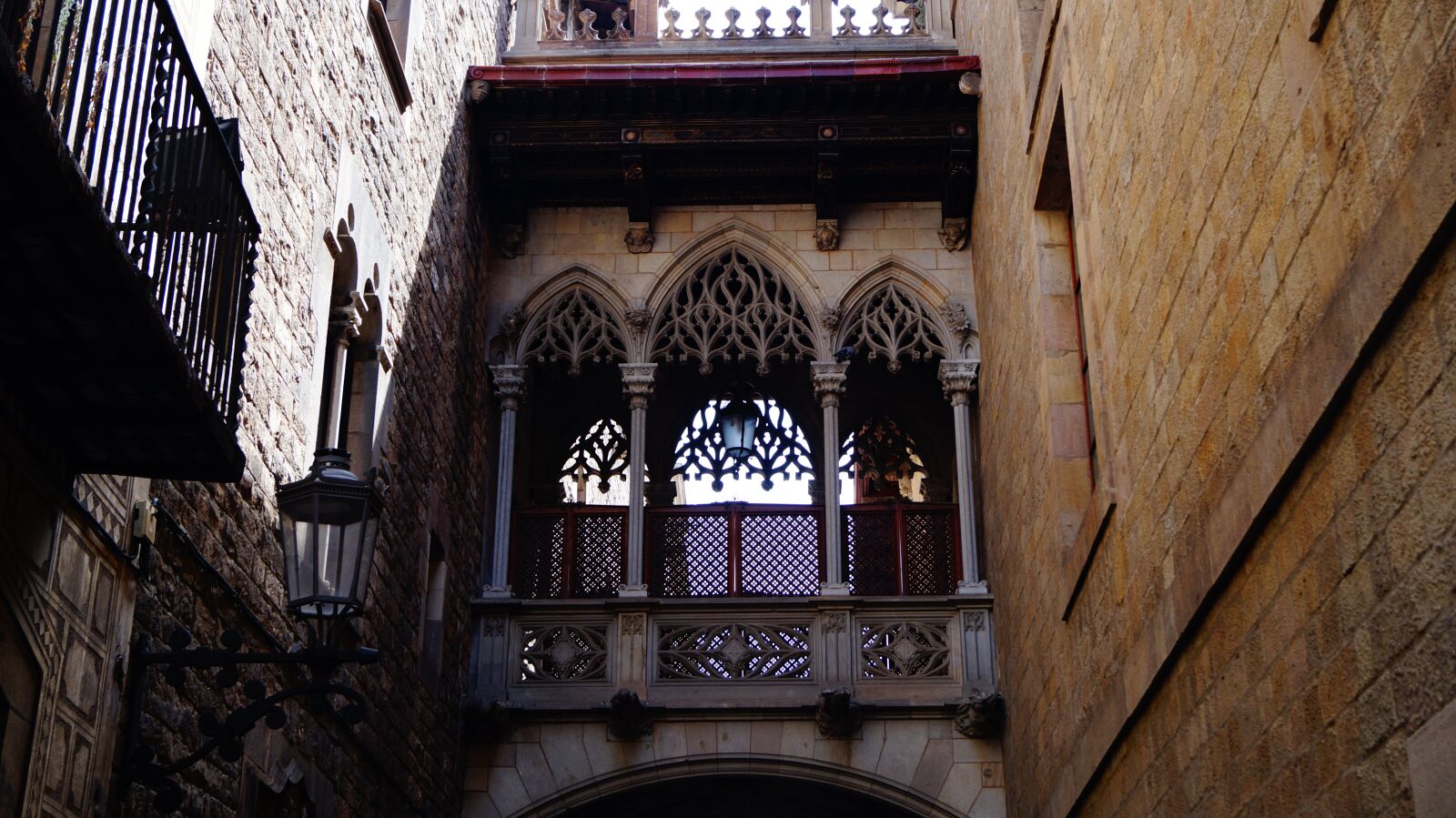 Sony DT 18-55mm F3.5-5.6 SAM II sample photo. Spain, barcelona, the gothic photography